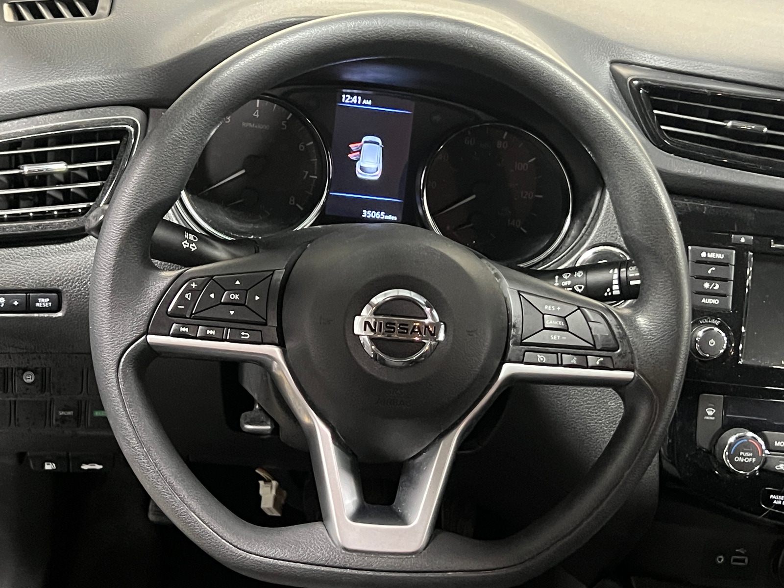 Thumbnail: 2020 Nissan Rogue Sport - 5