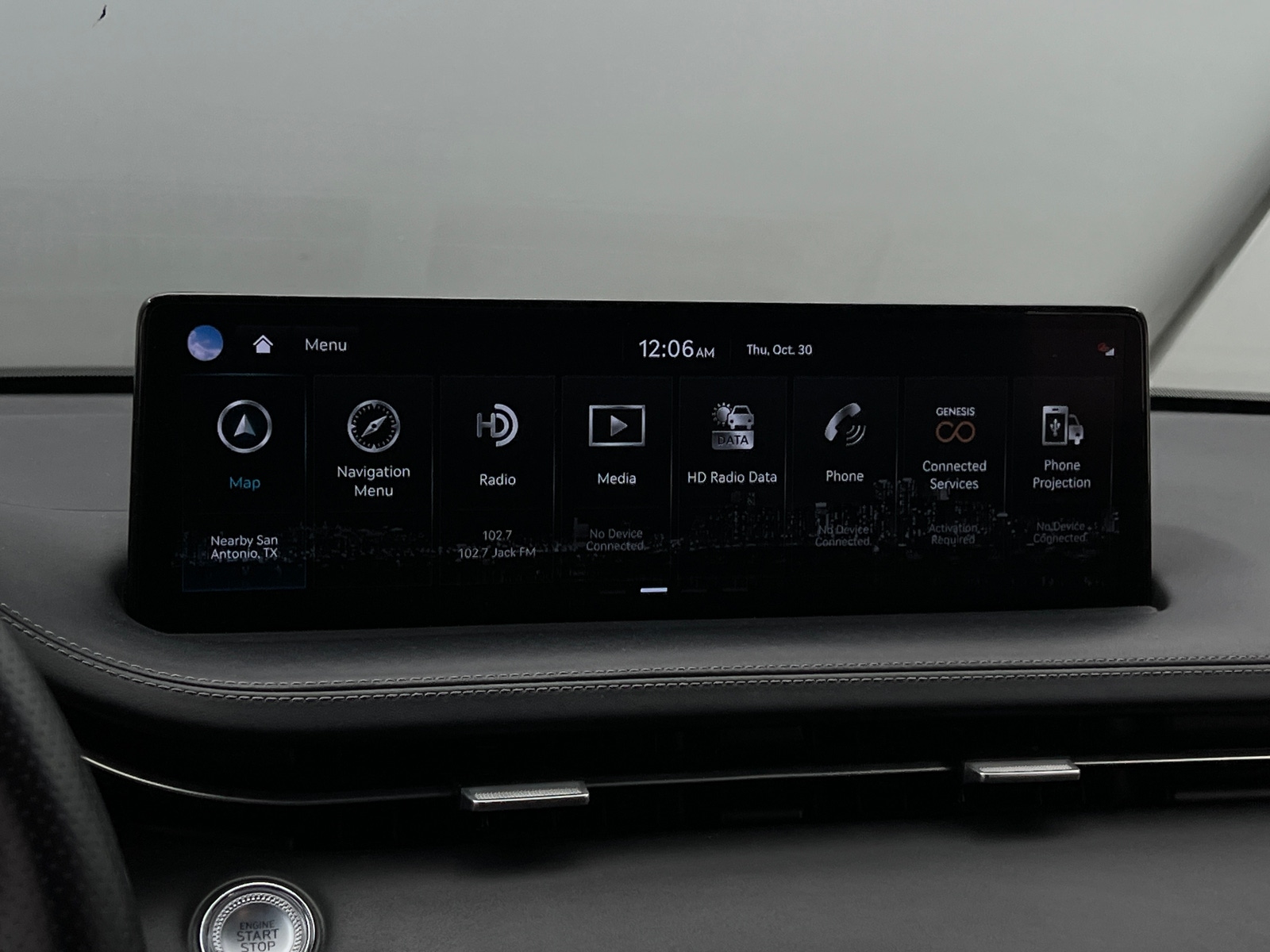 Thumbnail: 2022 Genesis GV70 - 3