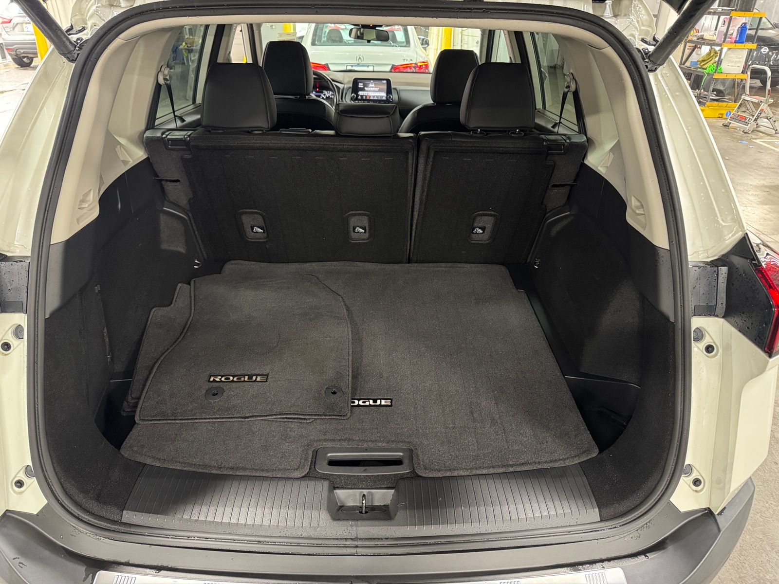 Thumbnail: 2023 Nissan Rogue - 7