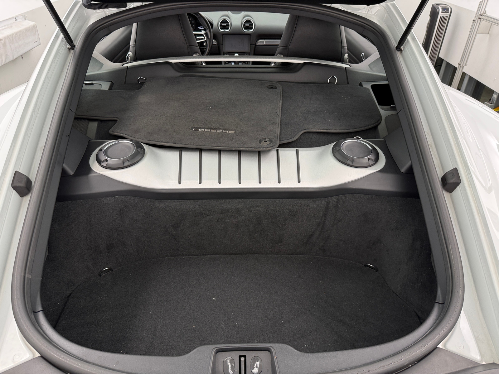 Thumbnail: 2018 Porsche 718 Cayman - 4