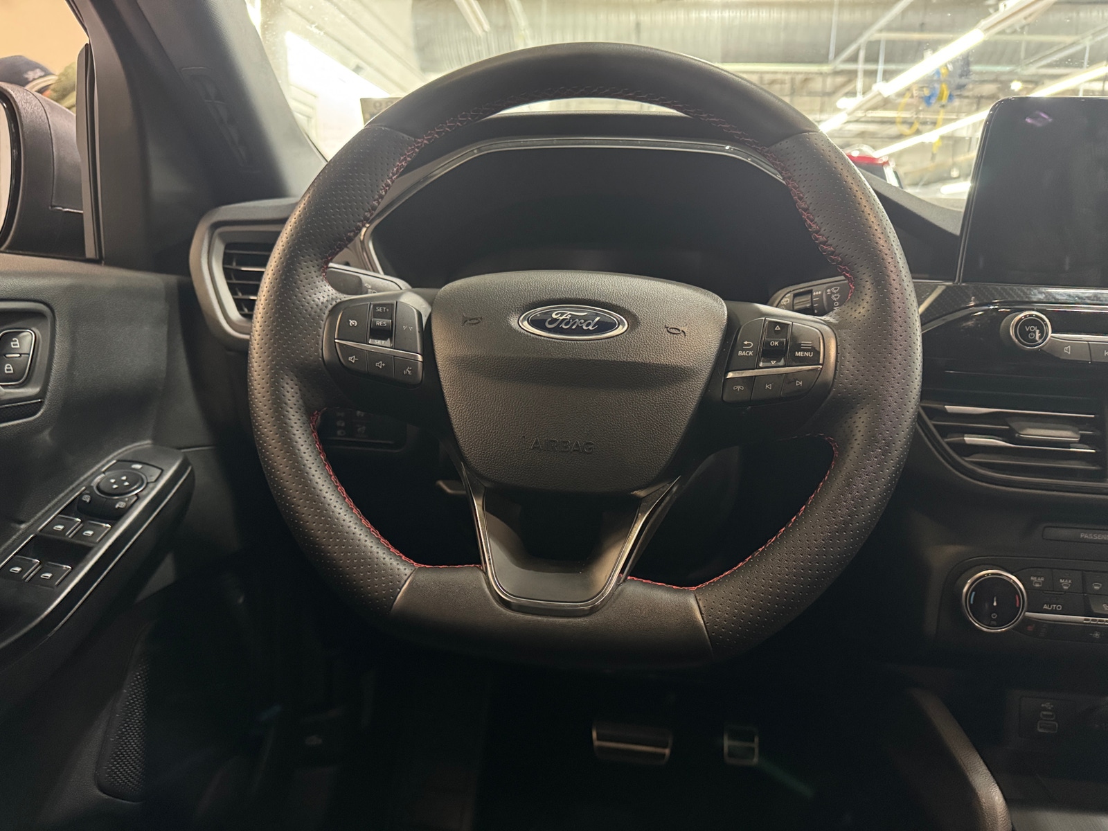 Thumbnail: 2024 Ford Escape - 4