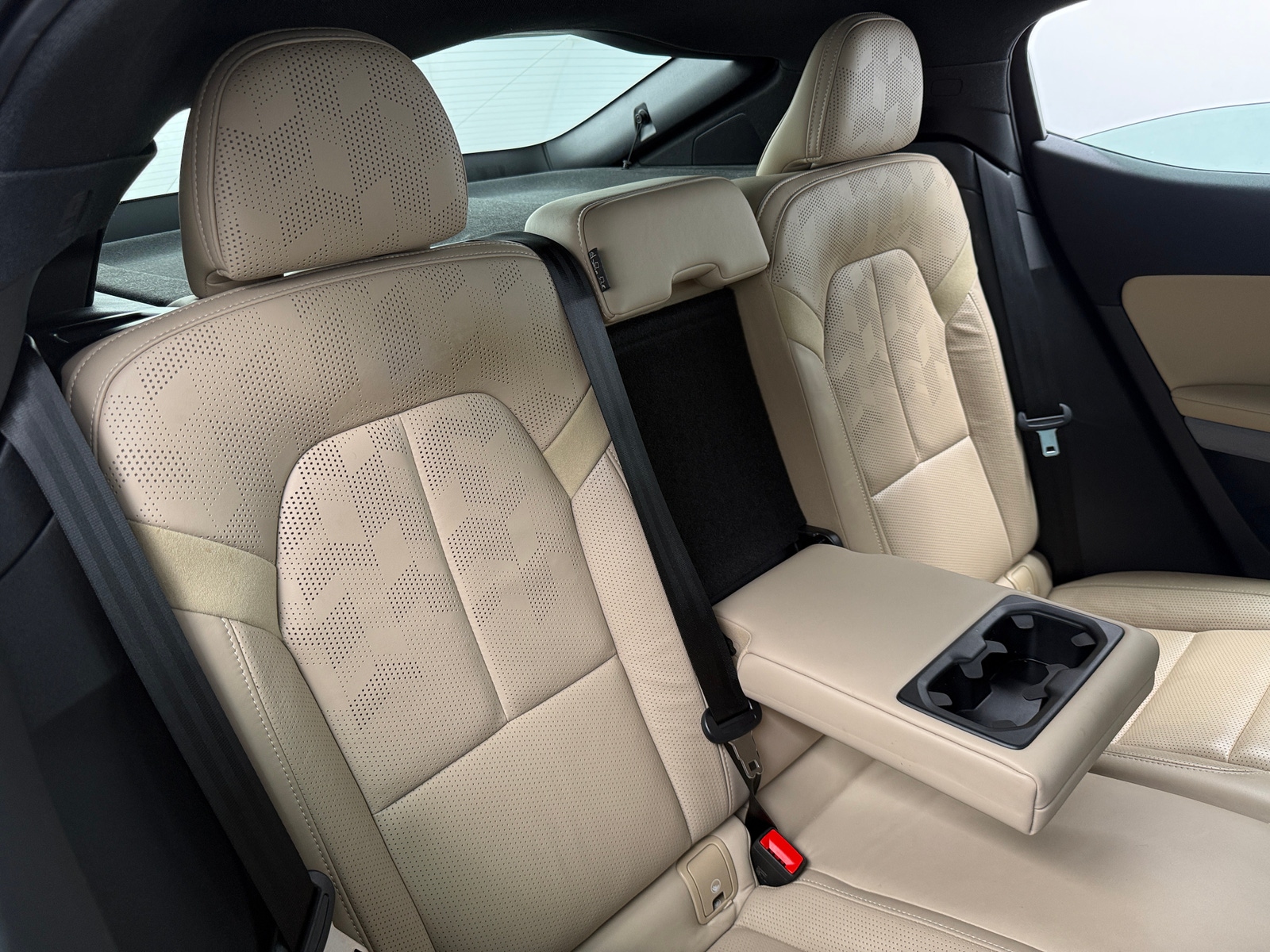 Thumbnail: 2022 Polestar 2 - 5