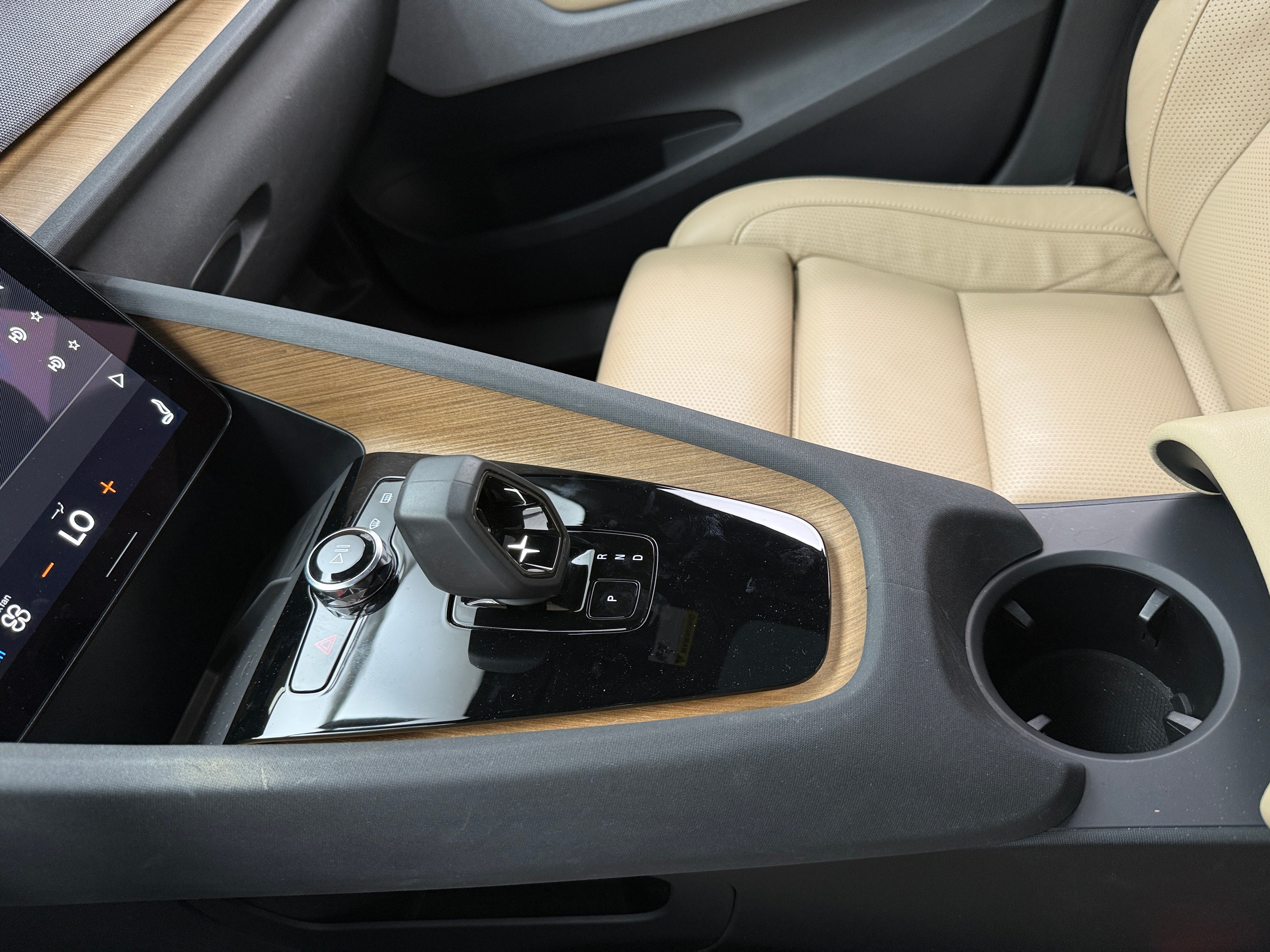 Used 2022 Polestar 2 Base with VIN LPSED3KA3NL075100 for sale in Oak Creek, WI