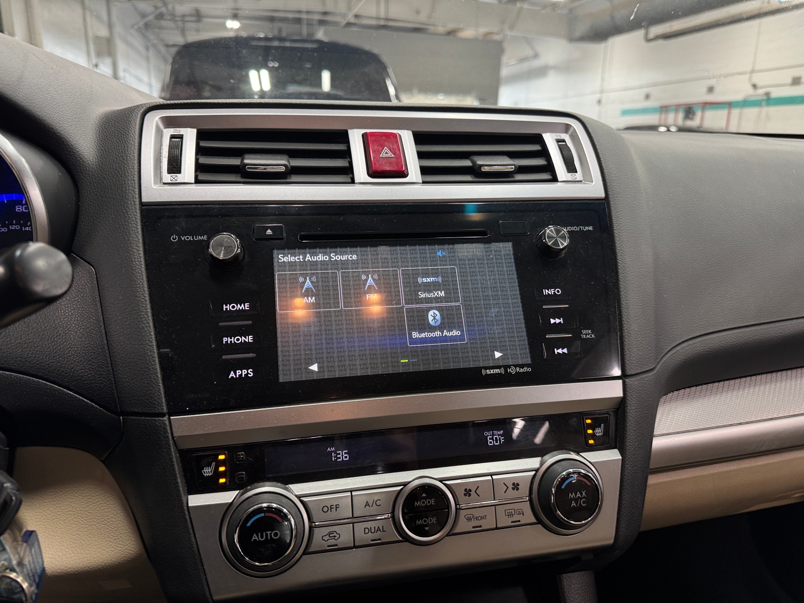 Thumbnail: 2015 Subaru Legacy - 4