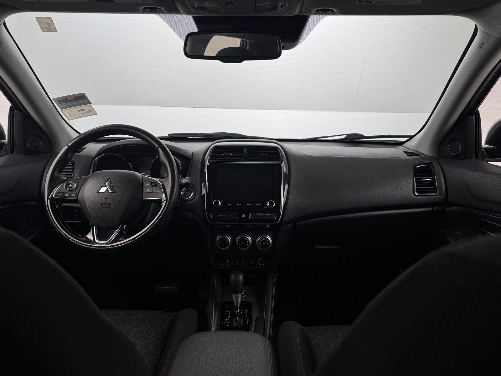 Thumbnail: 2020 Mitsubishi Outlander Sport - 3