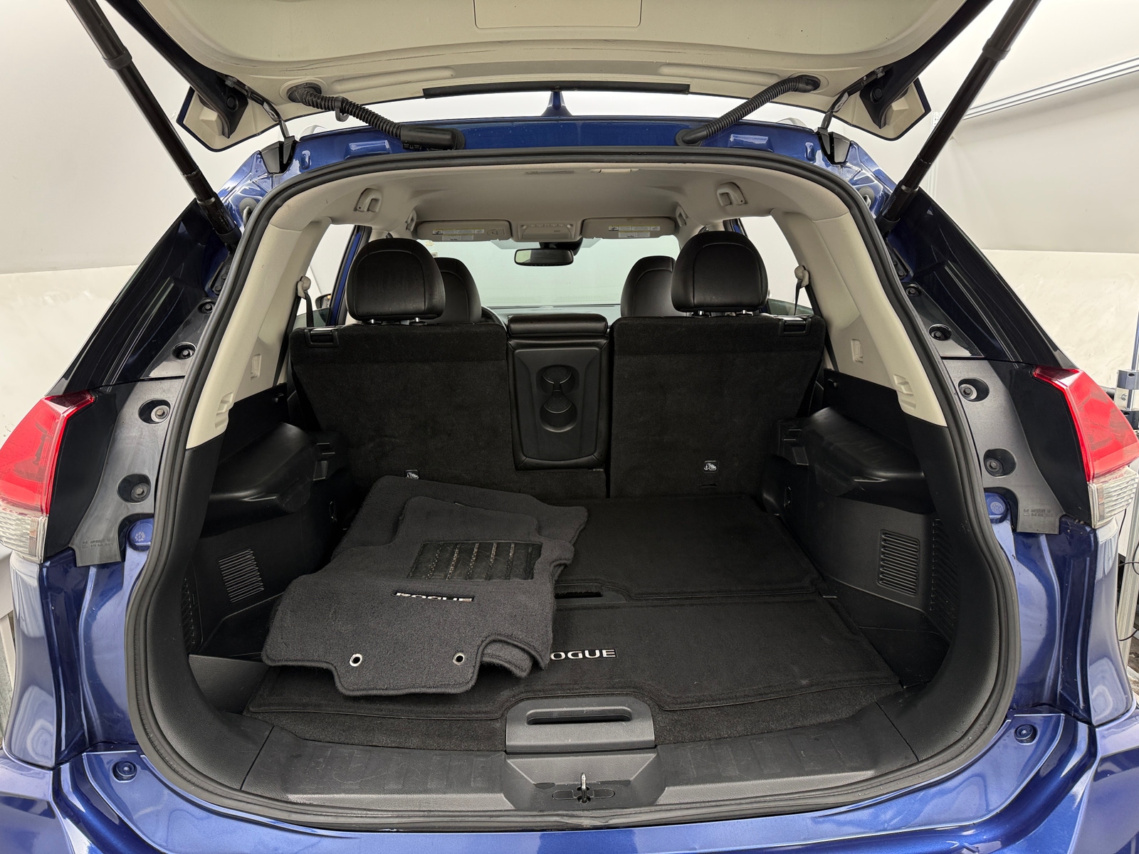 Thumbnail: 2019 Nissan Rogue - 6