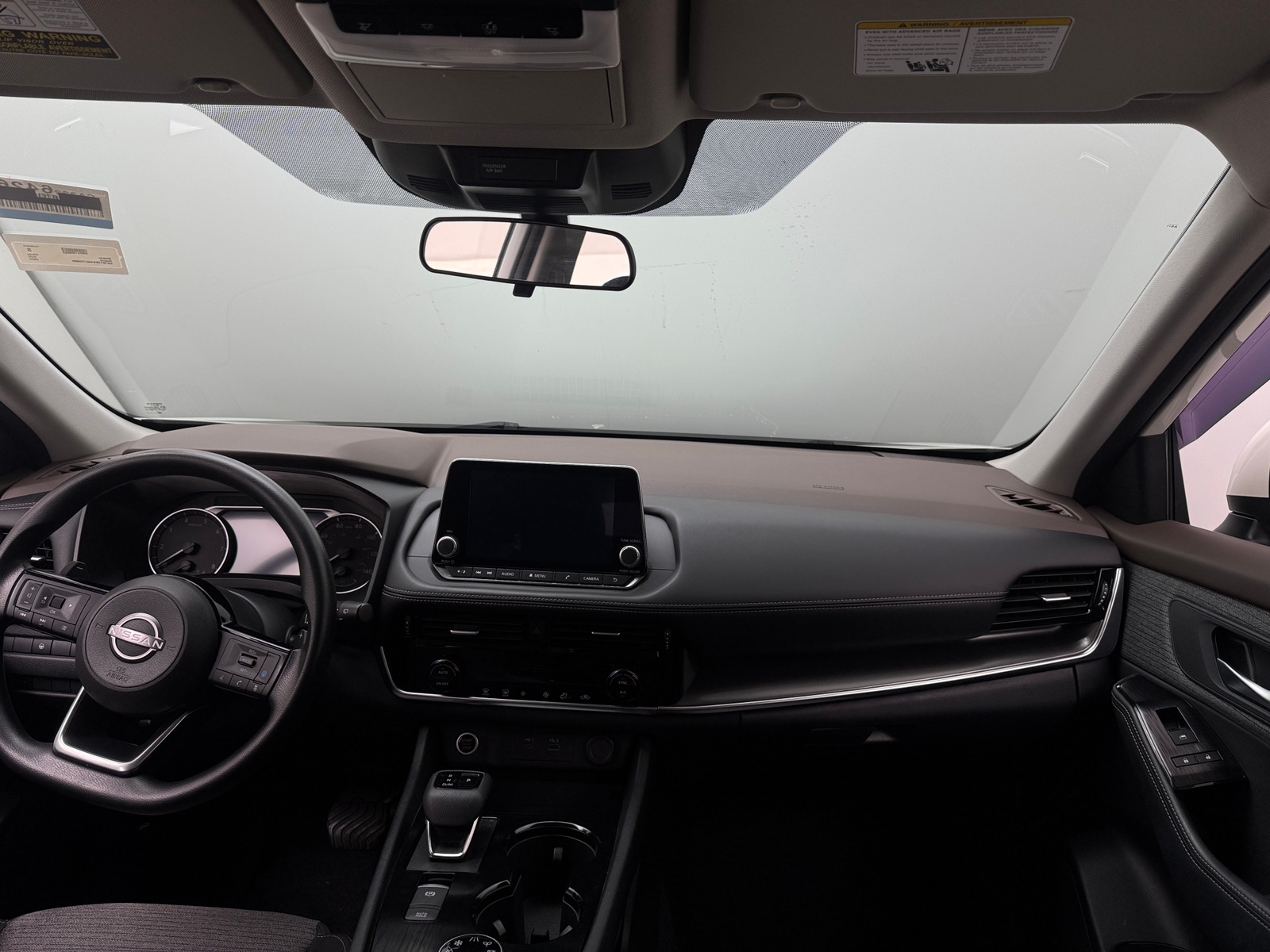 Thumbnail: 2022 Nissan Rogue - 3