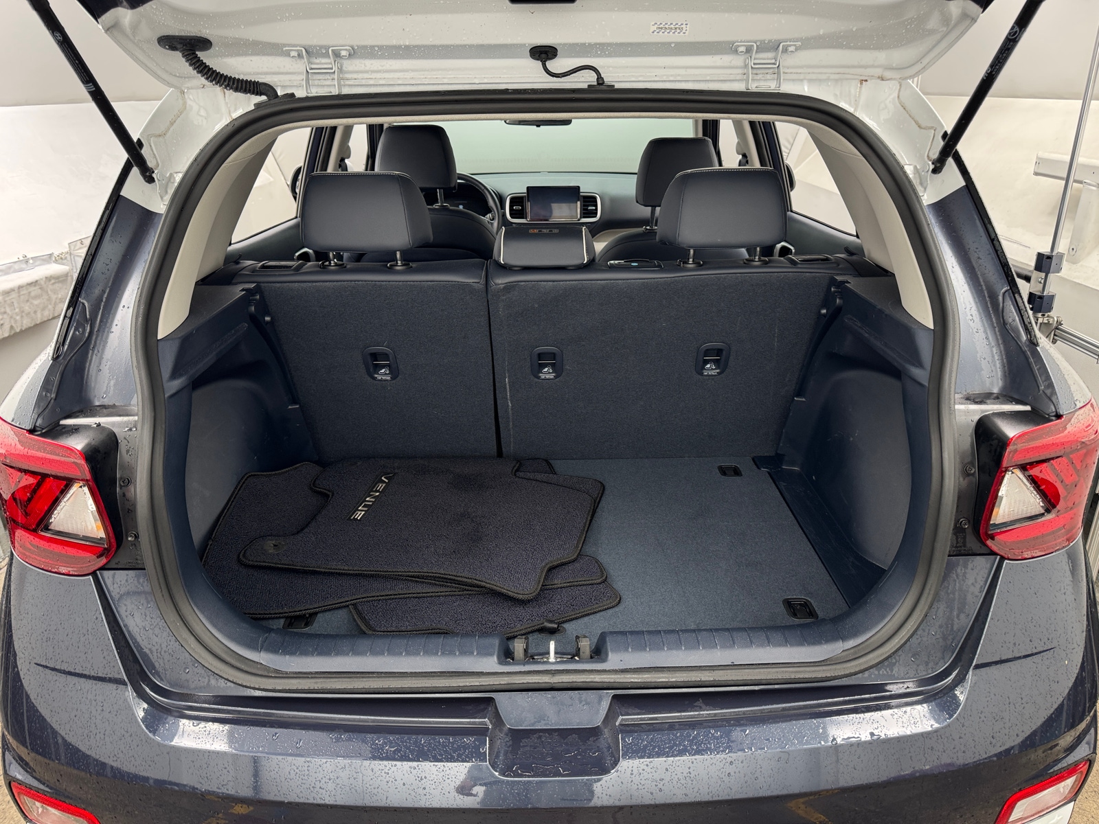 Thumbnail: 2024 Hyundai Venue - 7