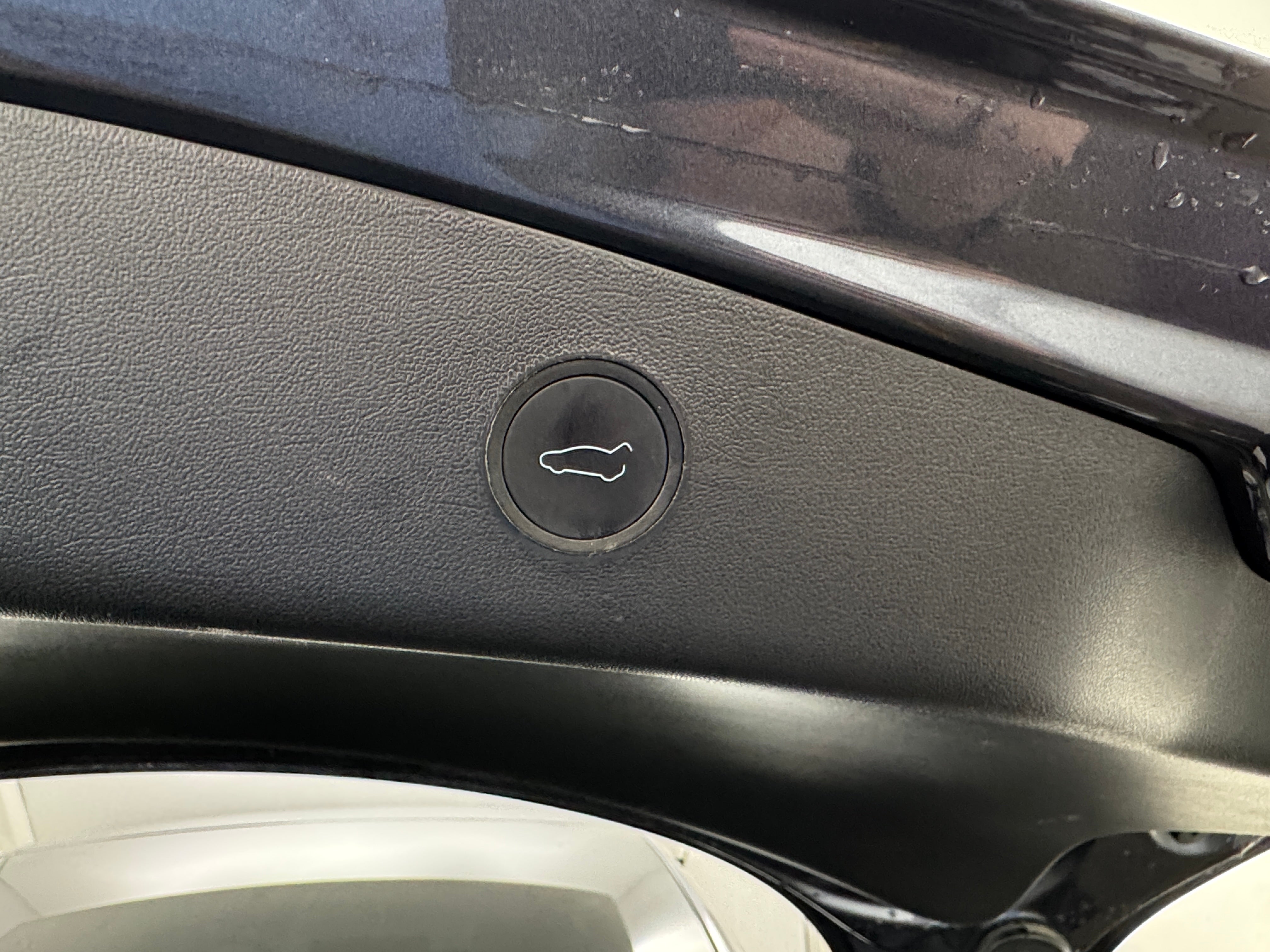 Used 2022 Tesla Model 3 Long Range with VIN 5YJ3E1EBXNF353482 for sale in Oak Creek, WI