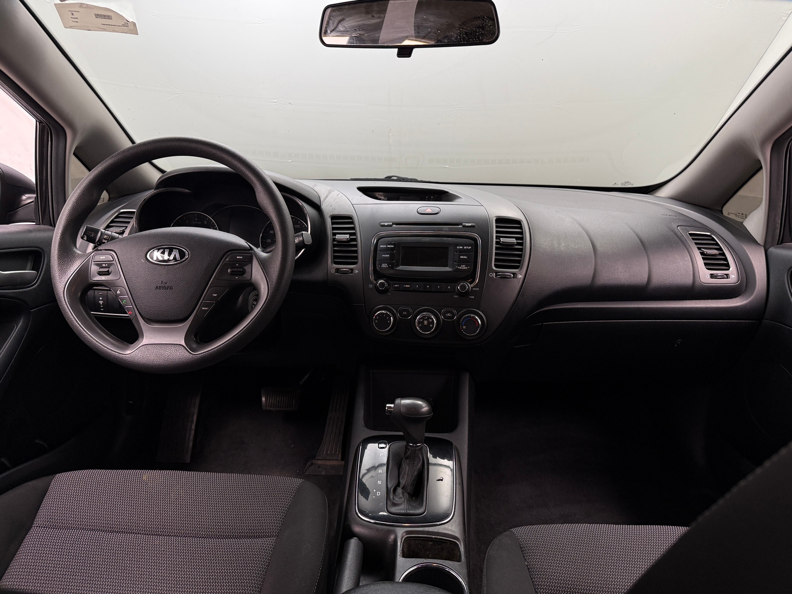 Thumbnail: 2017 Kia Forte - 3