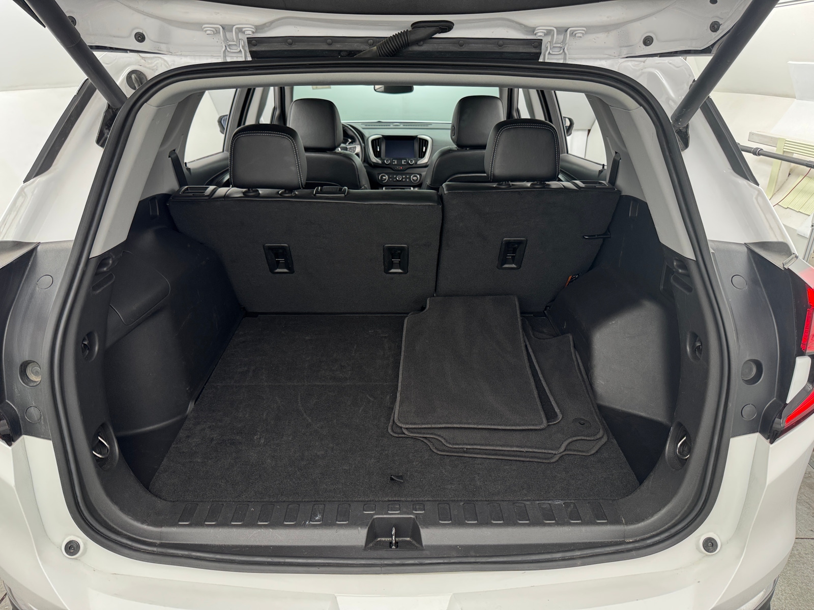 Thumbnail: 2024 GMC Terrain - 6