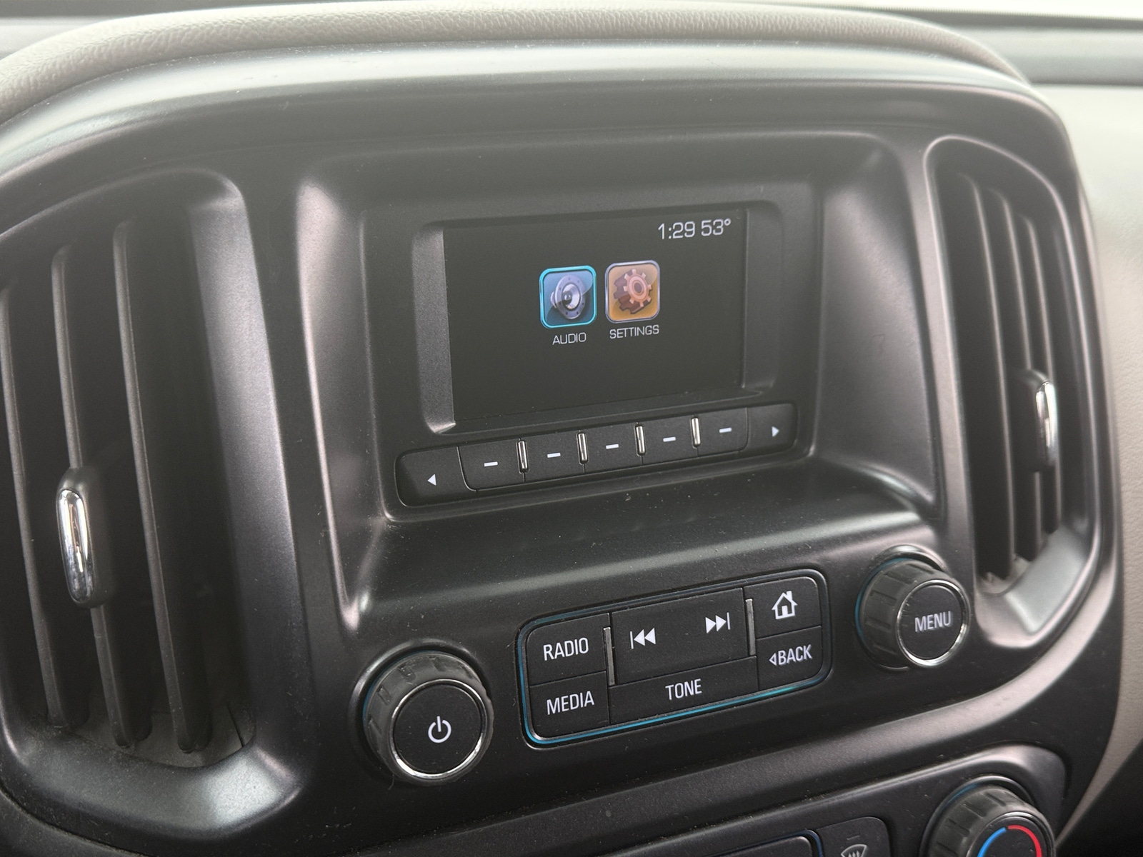 Thumbnail: 2017 Chevrolet Colorado - 4