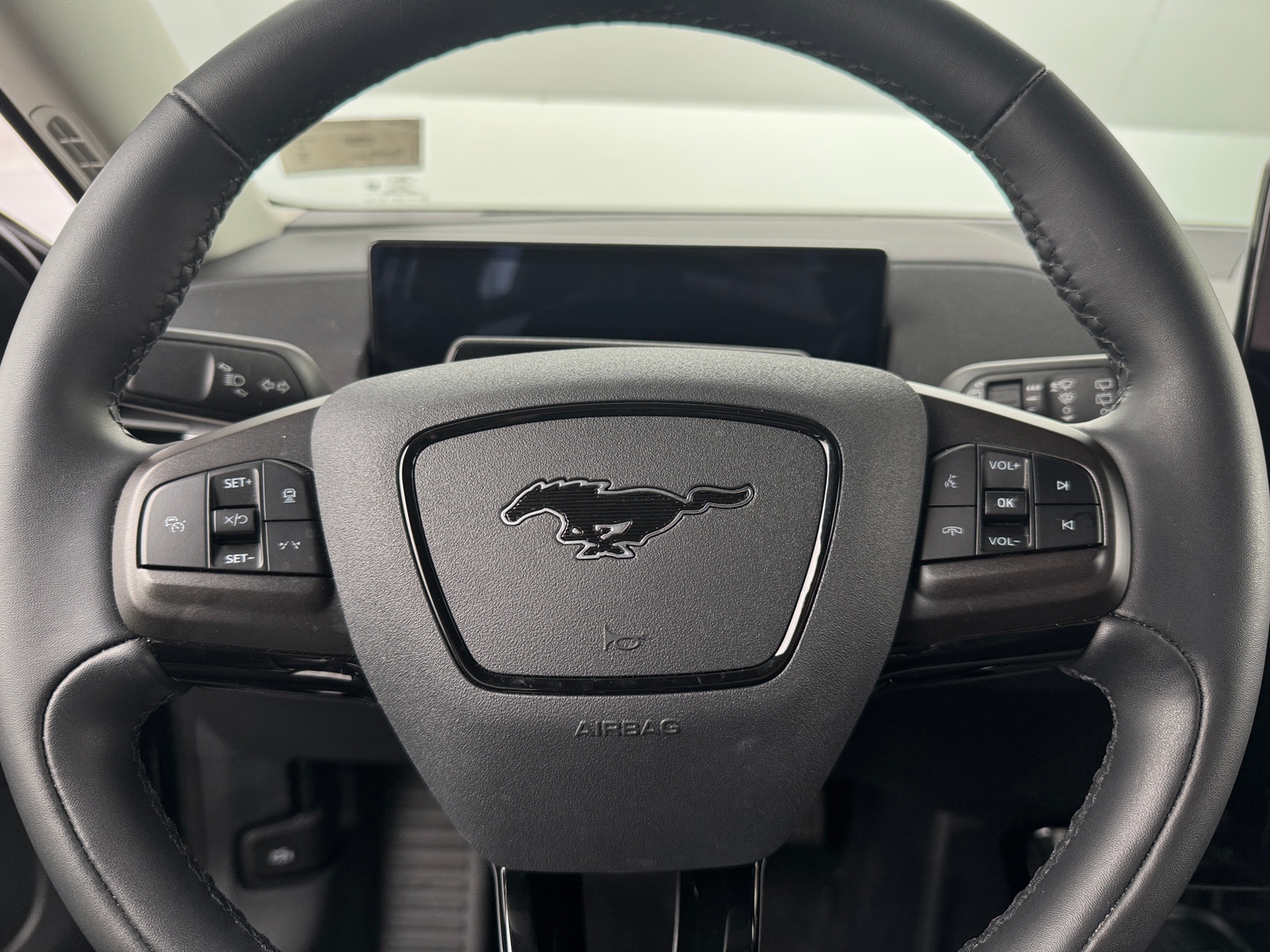 Thumbnail: 2022 Ford Mustang Mach-E - 4