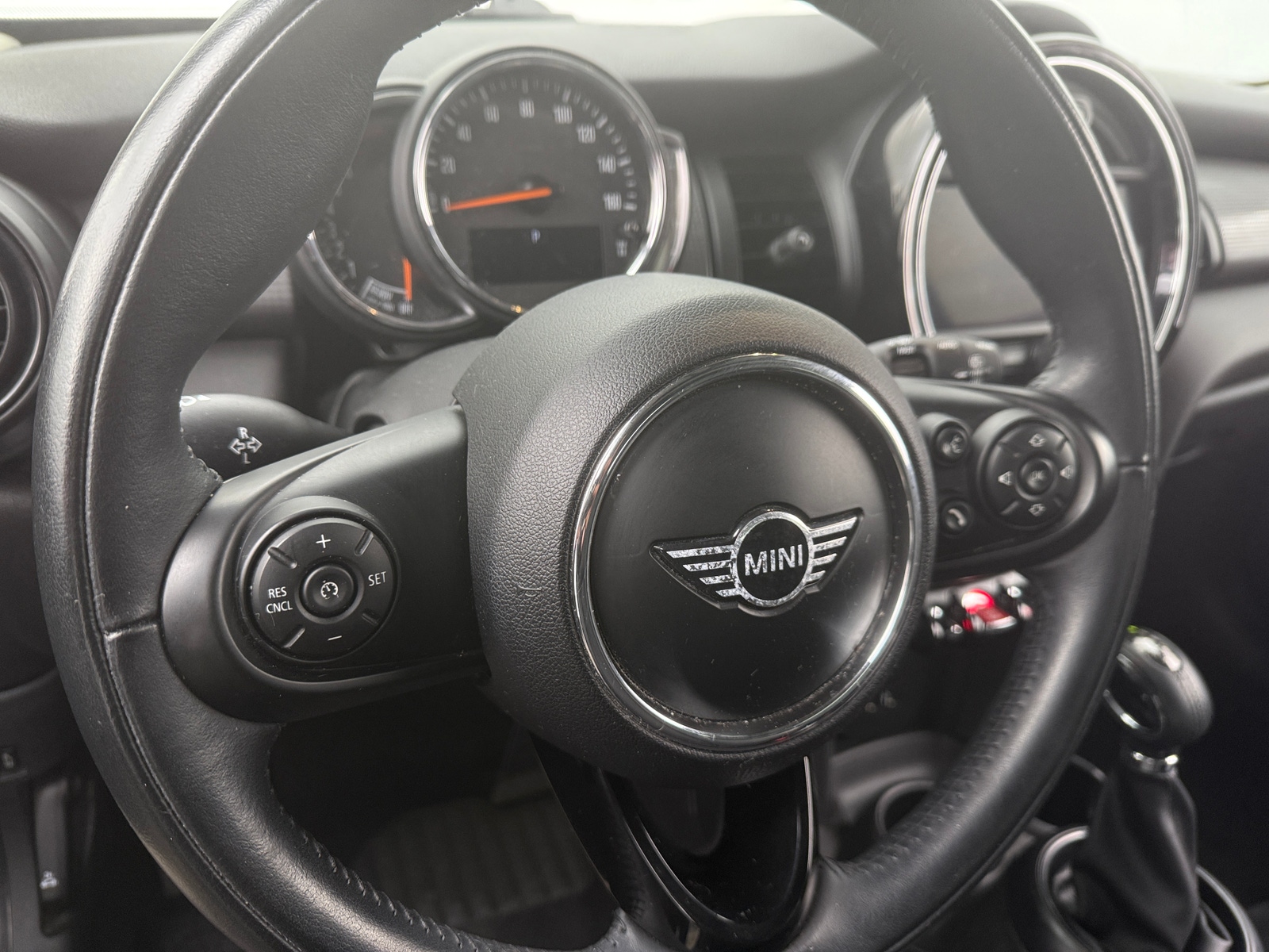 Thumbnail: 2019 MINI Cooper Hardtop - 5