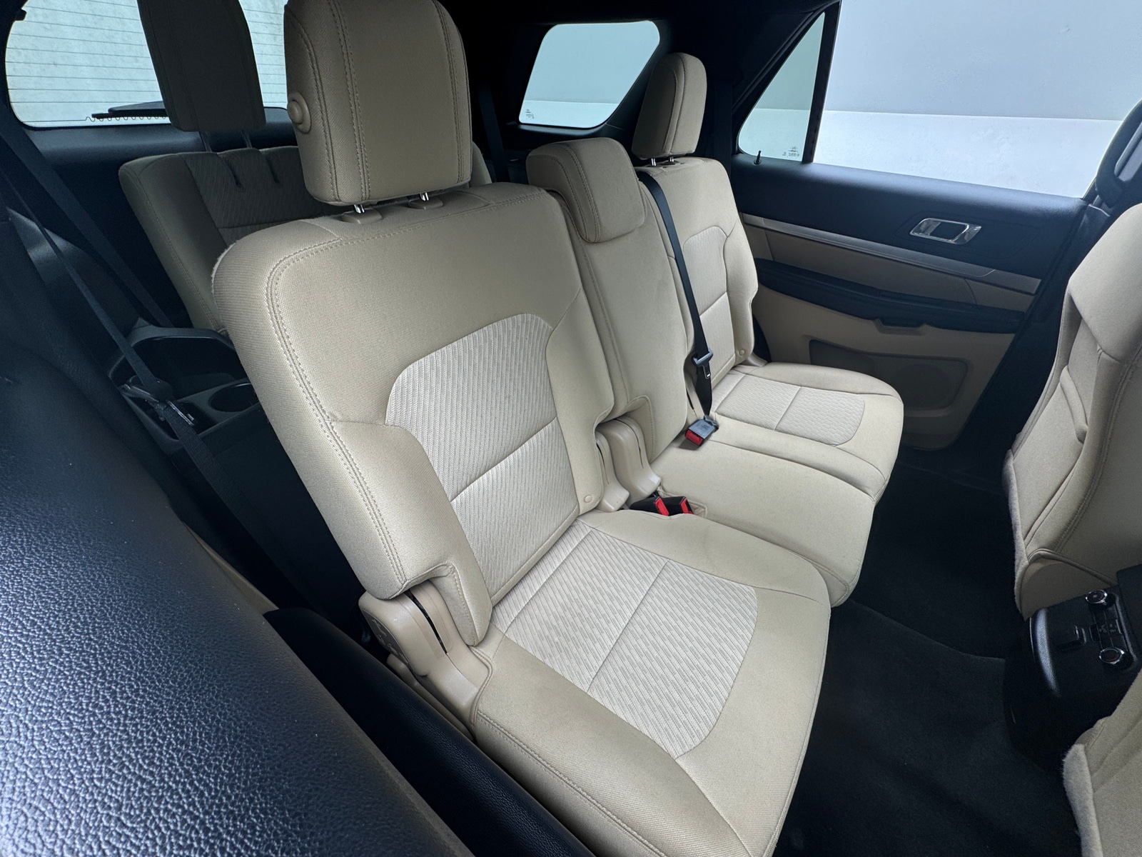 Thumbnail: 2017 Ford Explorer - 6