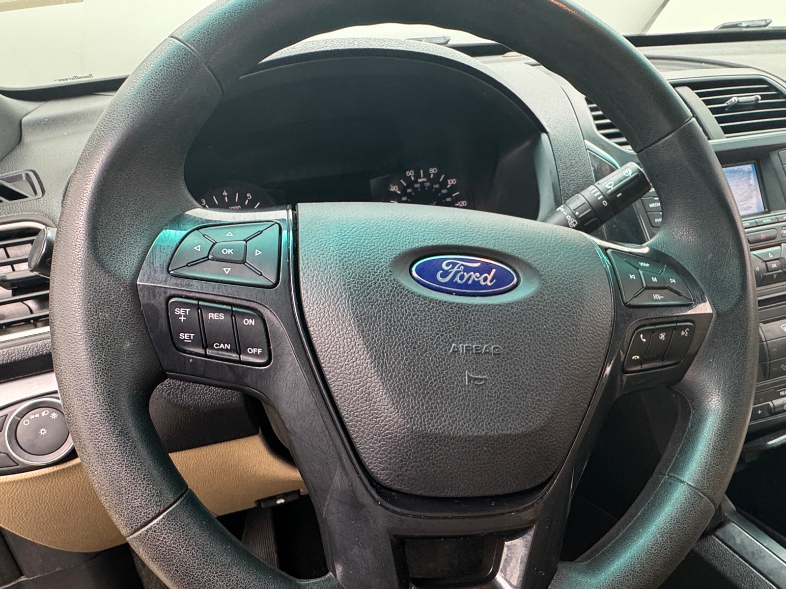 Thumbnail: 2017 Ford Explorer - 5