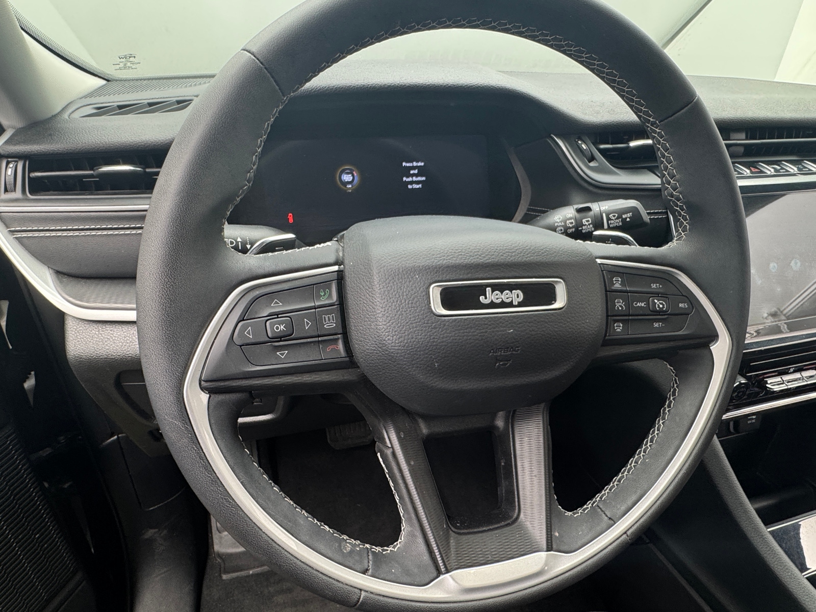 Thumbnail: 2023 Jeep Grand Cherokee L - 5