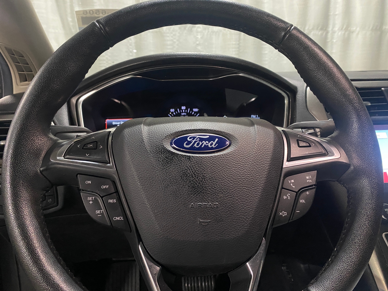 Thumbnail: 2017 Ford Fusion - 4