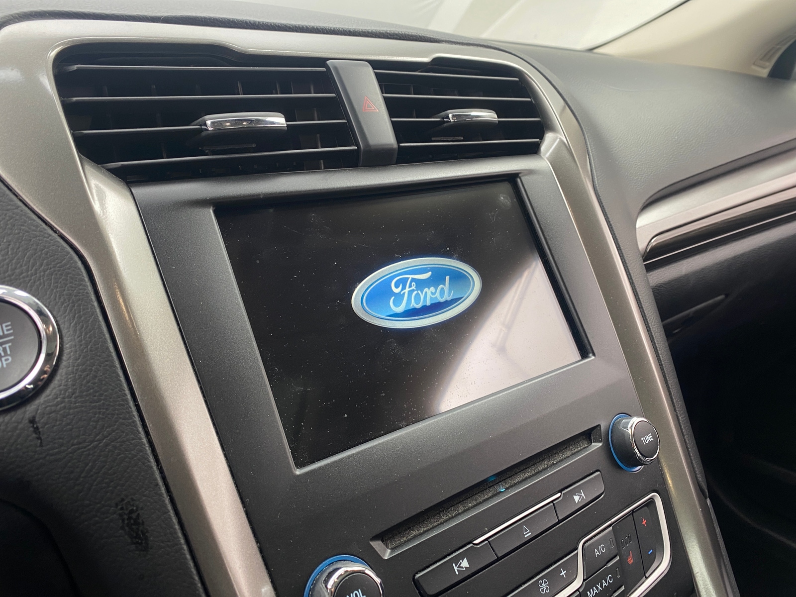 Thumbnail: 2017 Ford Fusion - 3