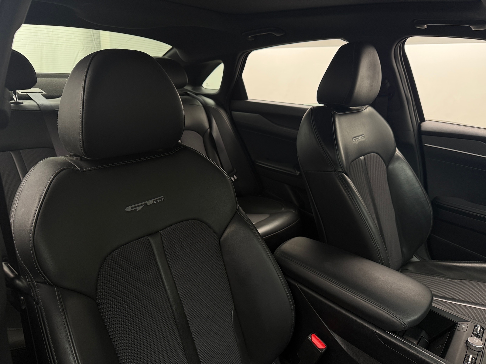 Thumbnail: 2021 Kia K5 - 2