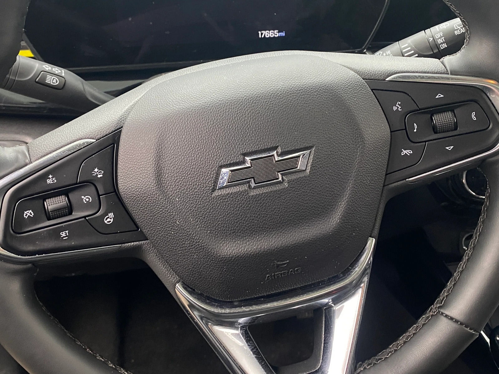 Thumbnail: 2025 Chevrolet Trax - 4