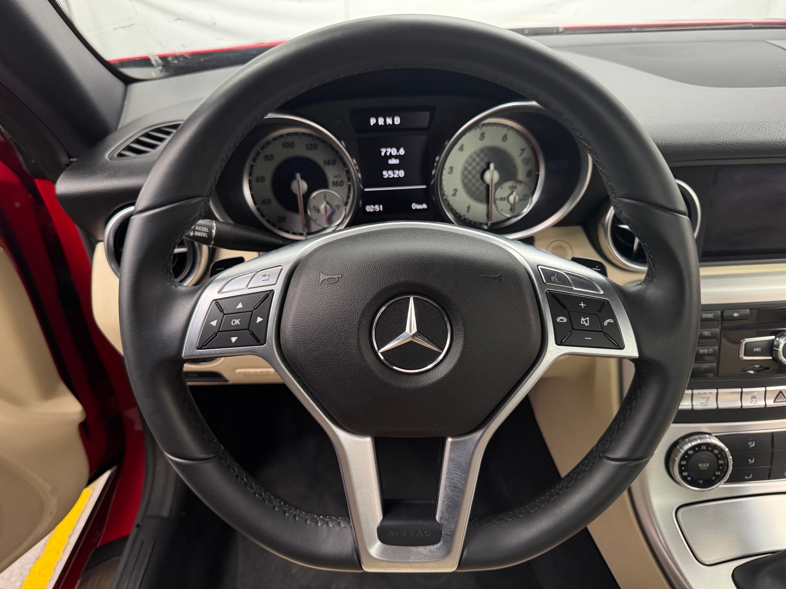 Thumbnail: 2012 Mercedes-Benz SLK - 4