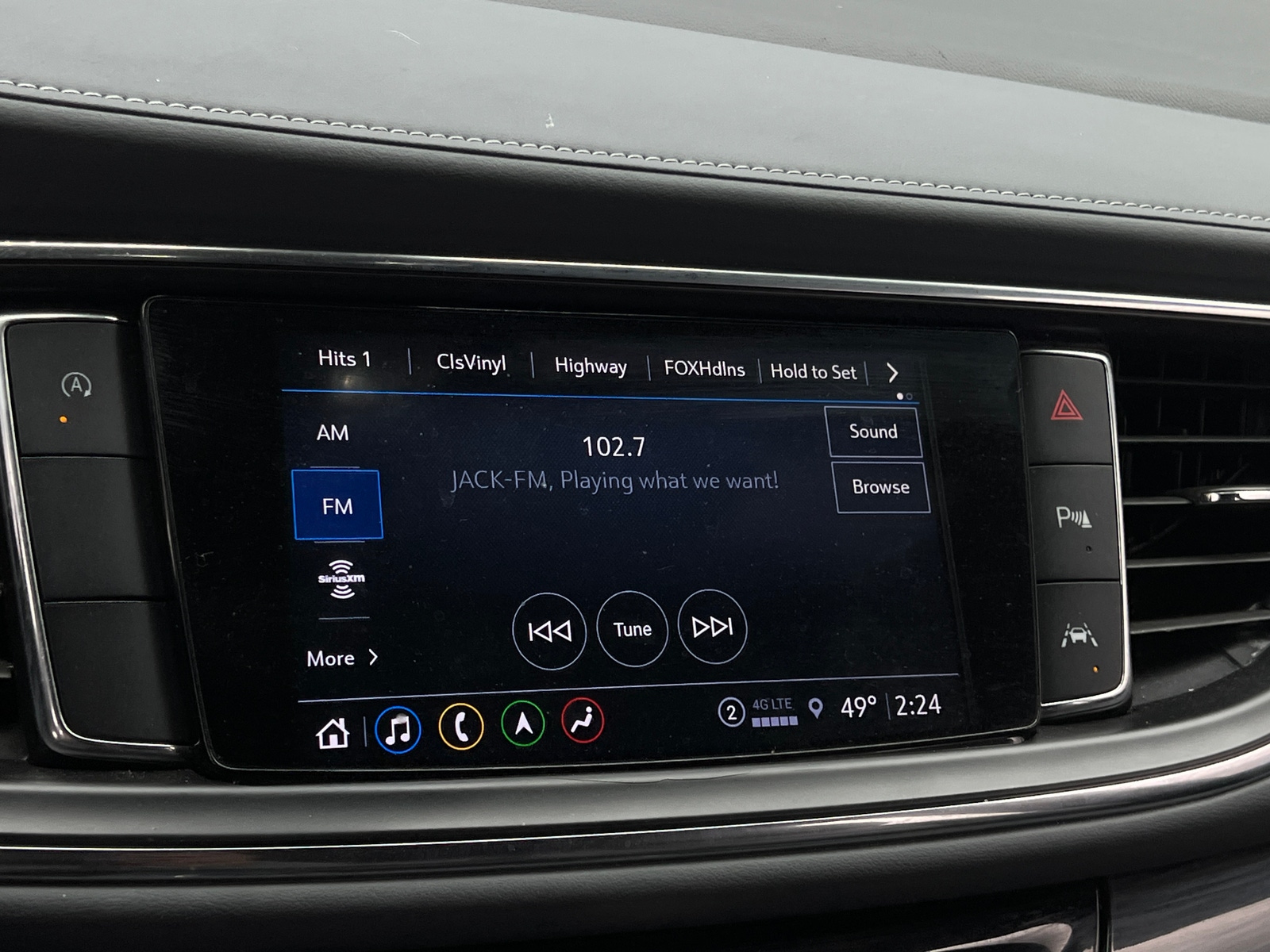 Thumbnail: 2022 Buick Enclave - 3