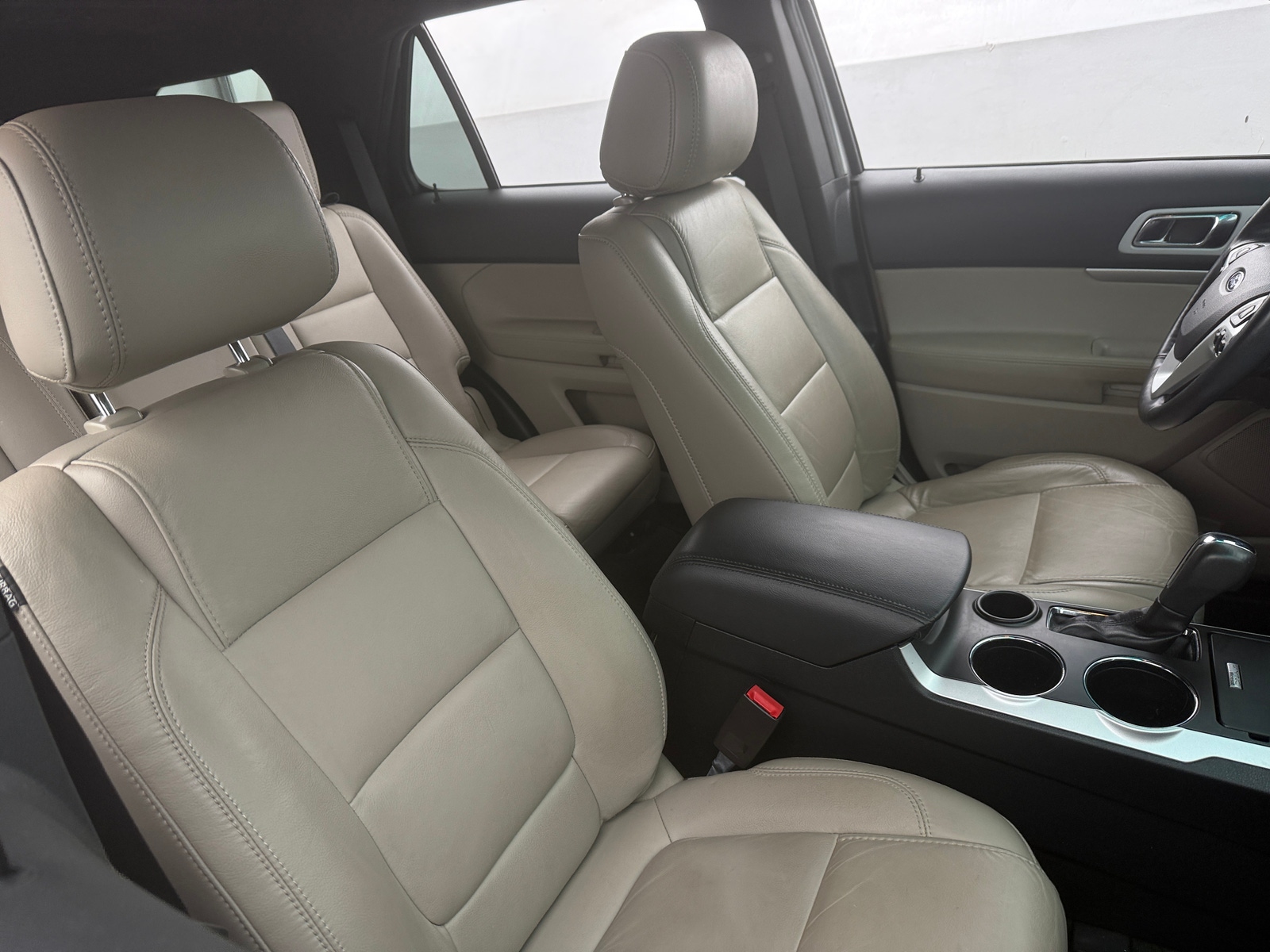 Thumbnail: 2014 Ford Explorer - 2