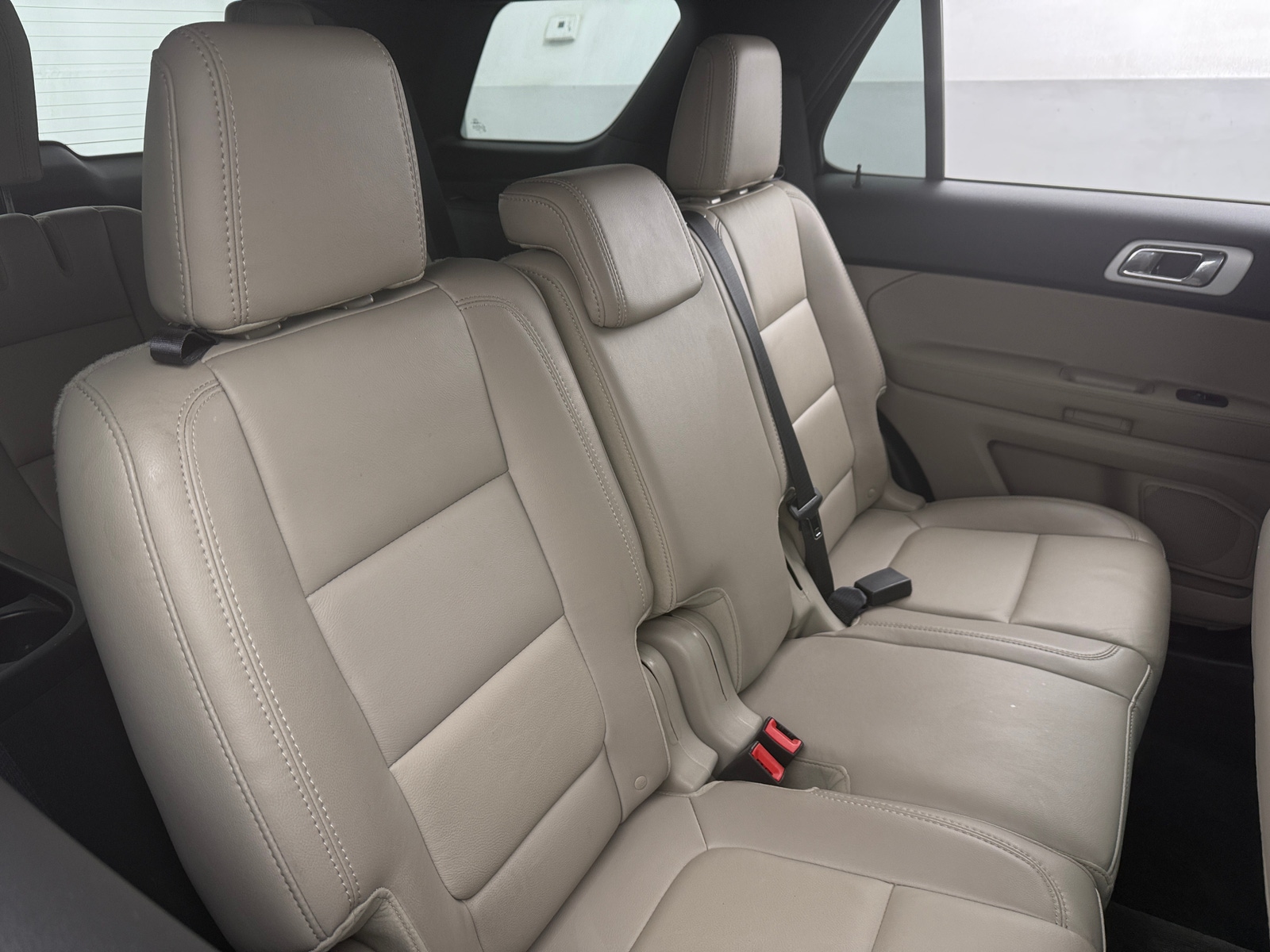 Thumbnail: 2014 Ford Explorer - 6