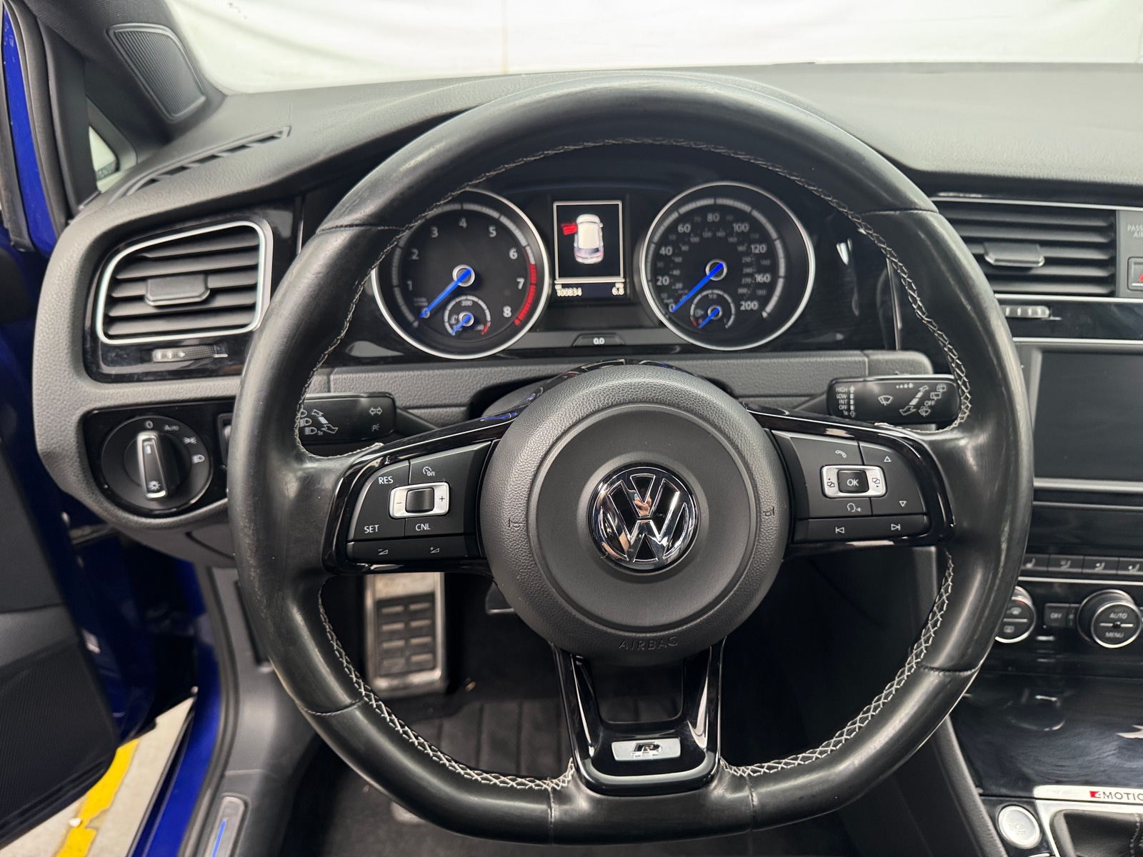Thumbnail: 2016 Volkswagen Golf - 4