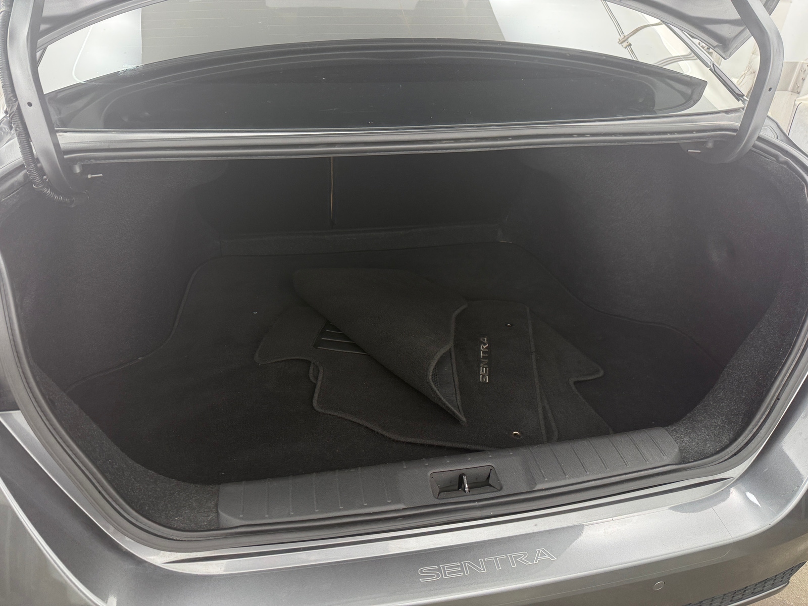 Thumbnail: 2022 Nissan Sentra - 7