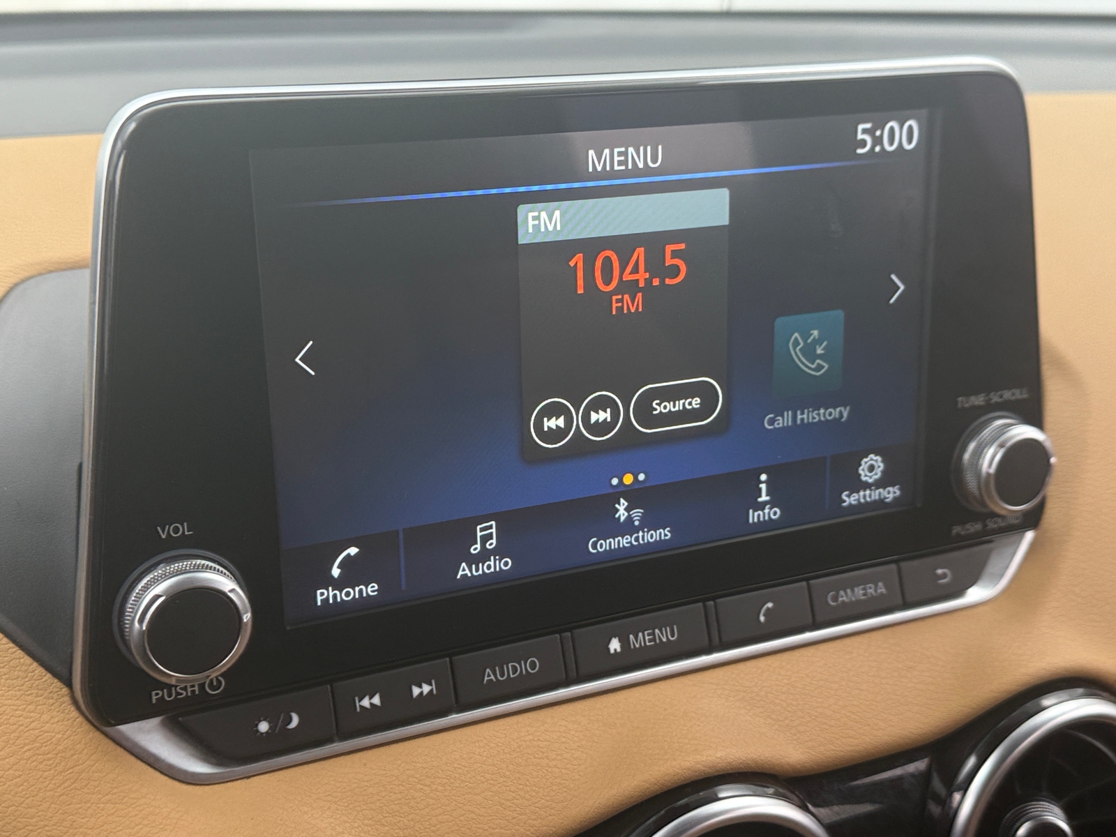 Thumbnail: 2022 Nissan Sentra - 4