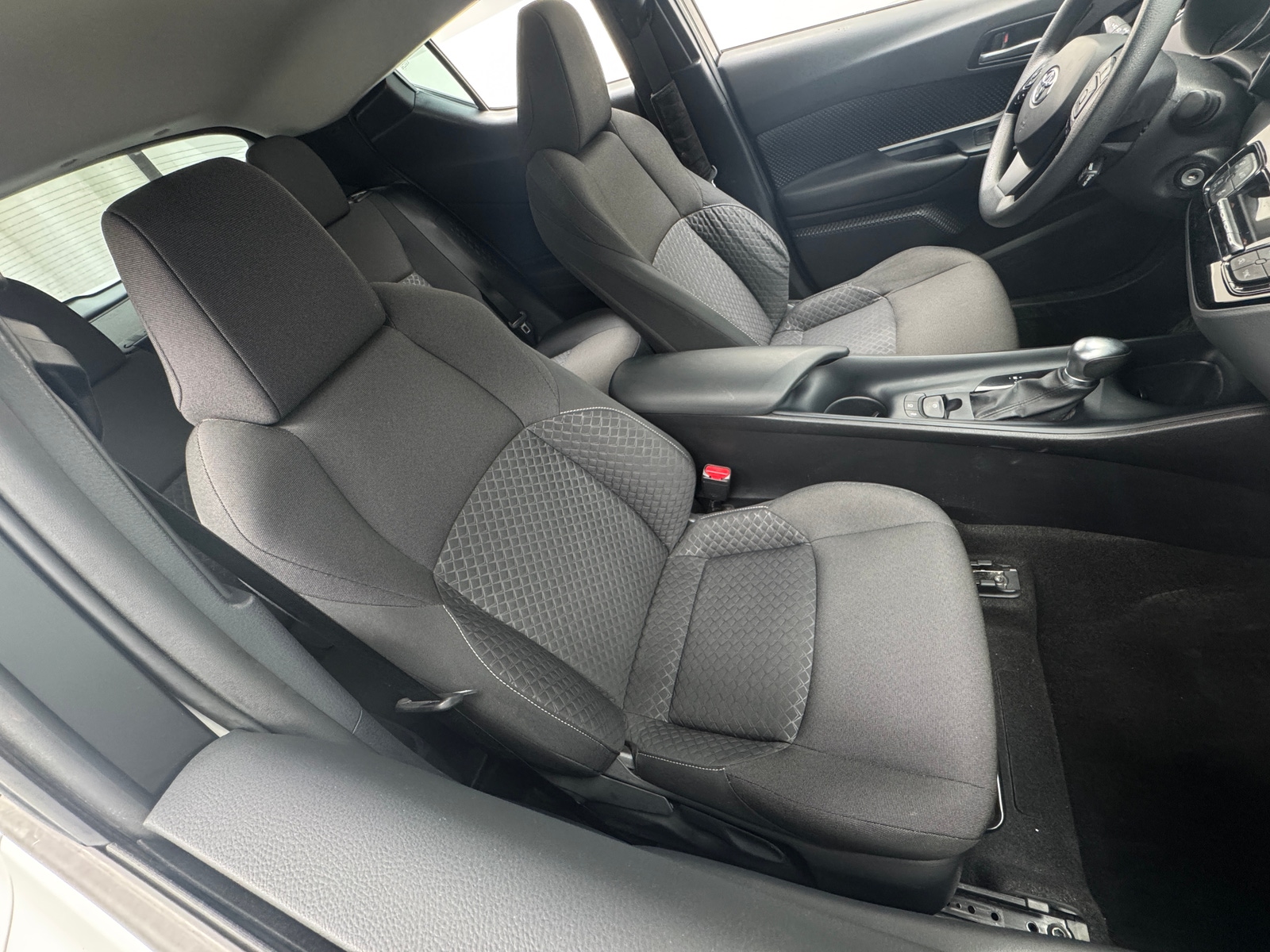 Thumbnail: 2020 Toyota C-HR - 2