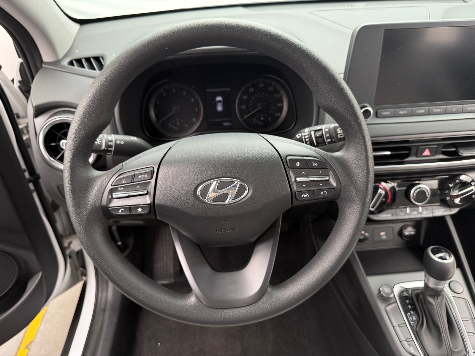 Thumbnail: 2022 Hyundai Kona - 5