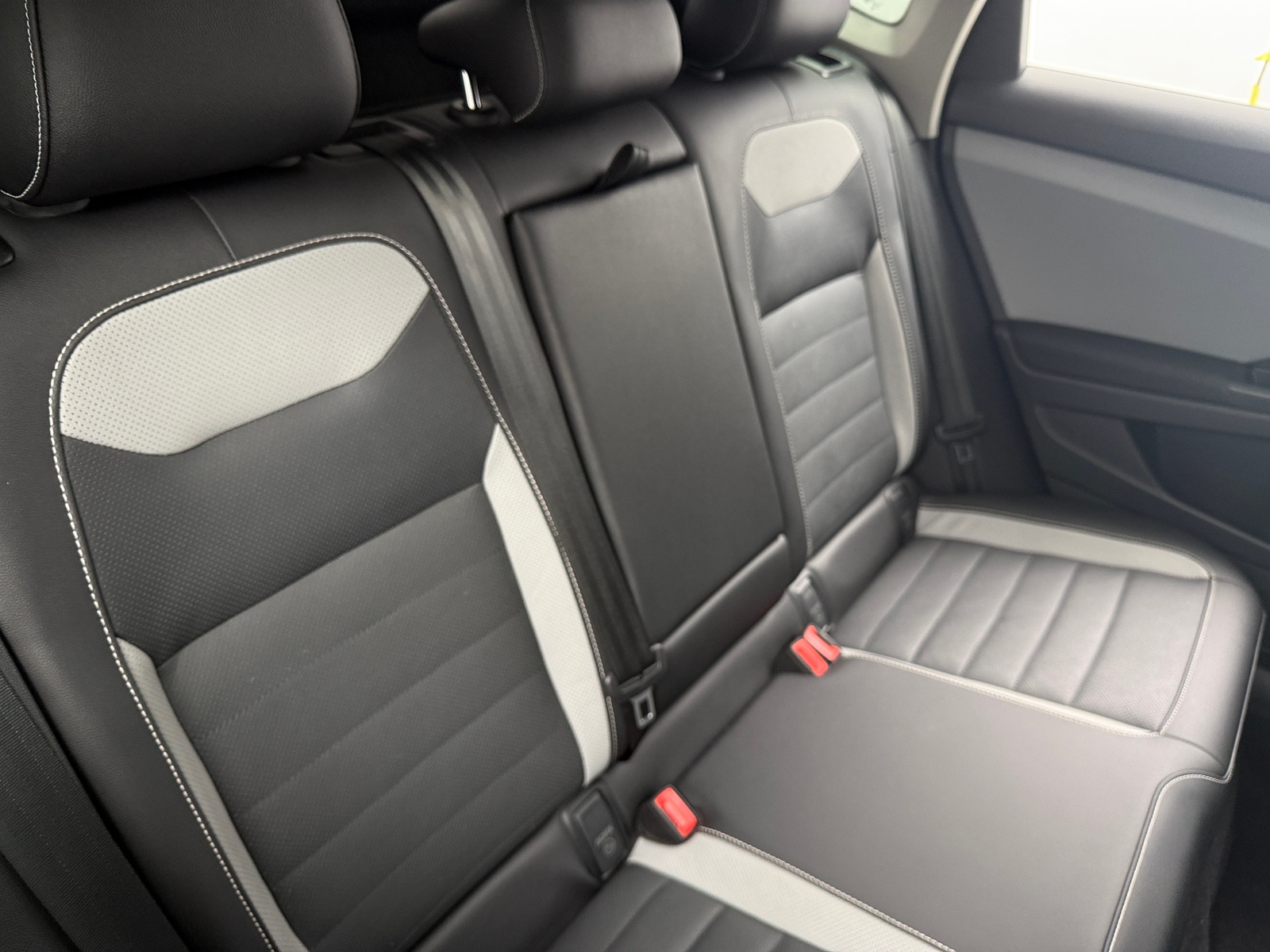 Thumbnail: 2022 Volkswagen Taos - 5