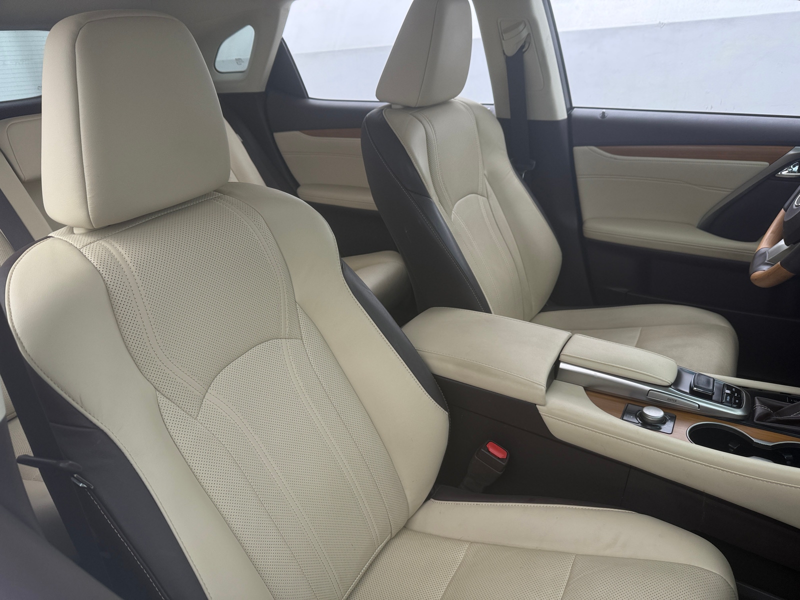 Thumbnail: 2019 Lexus RX - 2