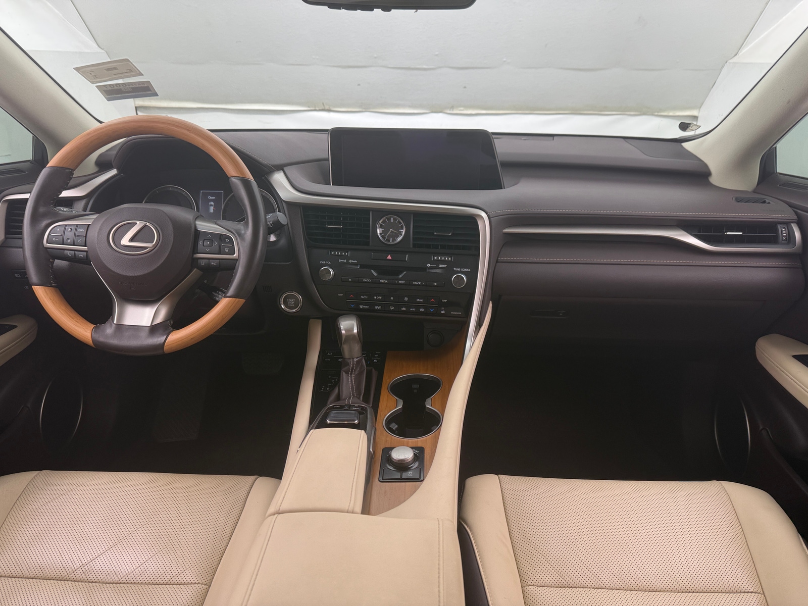 Thumbnail: 2019 Lexus RX - 3