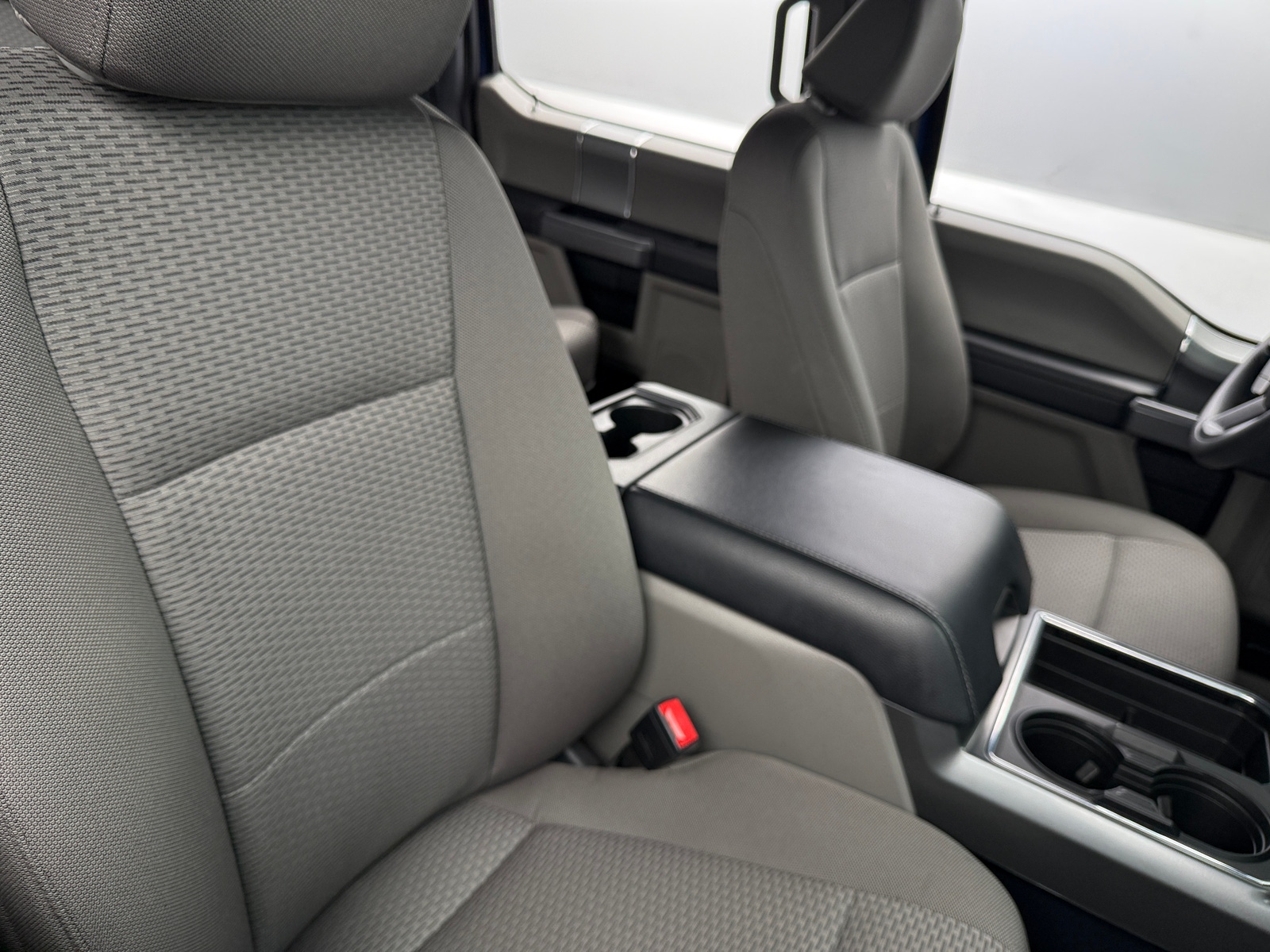 Thumbnail: 2022 Ford Econoline - 2