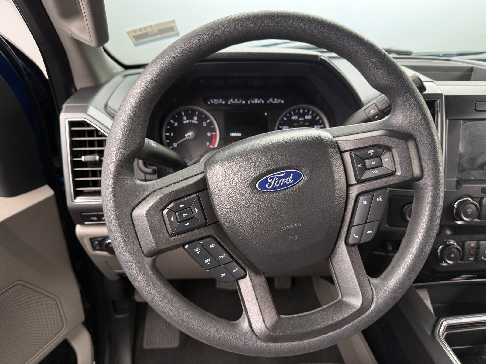 Thumbnail: 2022 Ford Econoline - 5