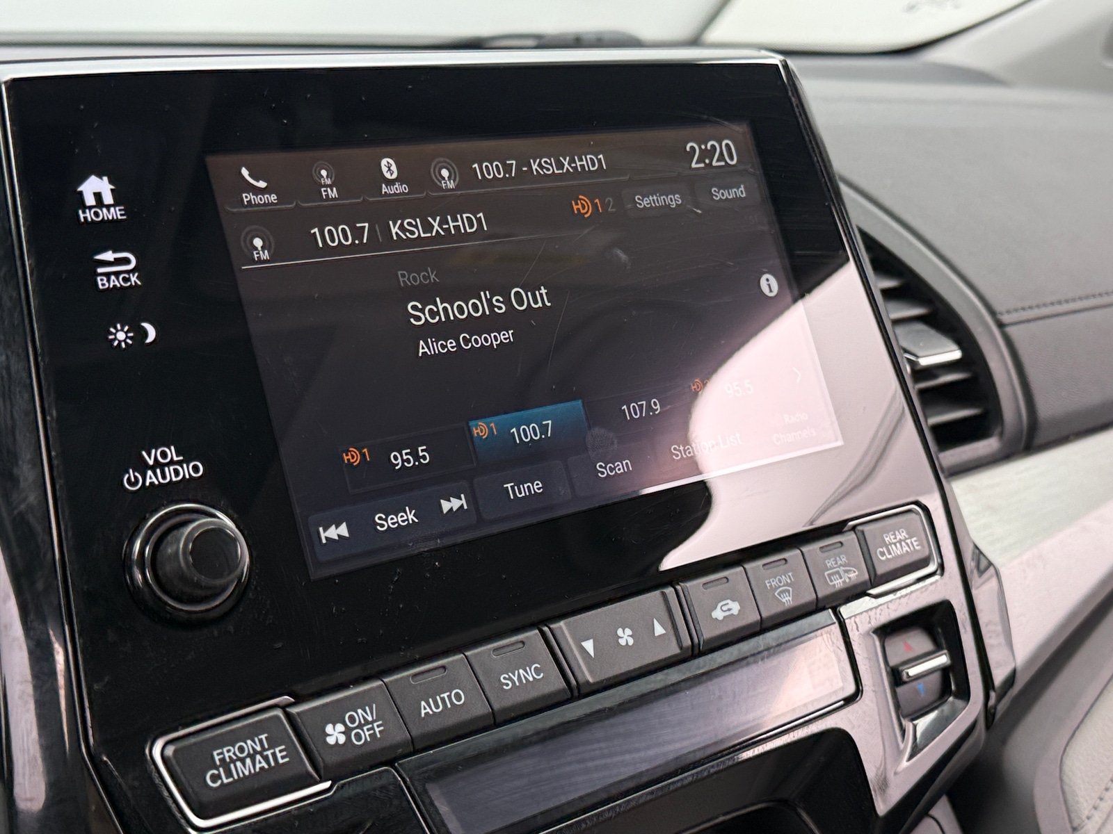 Thumbnail: 2022 Honda Odyssey - 3