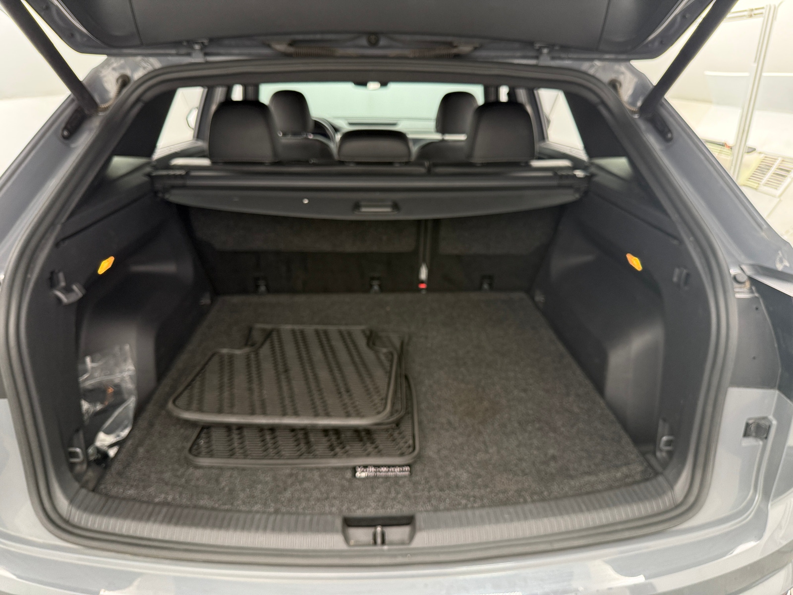 Thumbnail: 2020 Volkswagen Atlas - 6