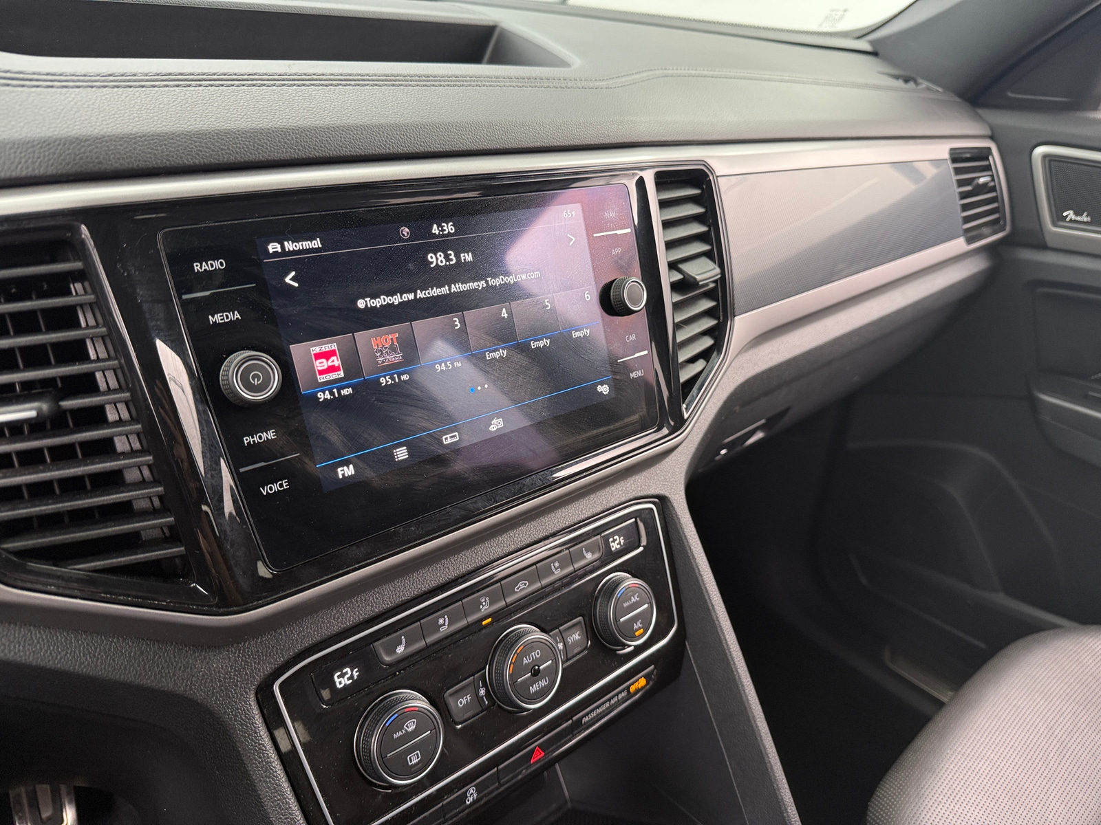 Thumbnail: 2020 Volkswagen Atlas - 3