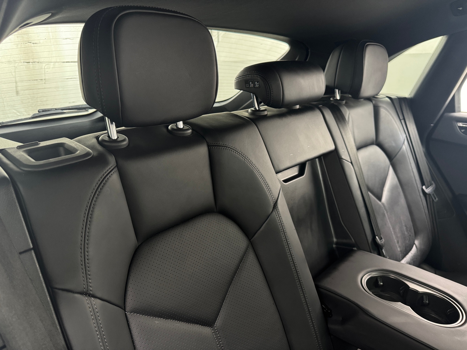 Thumbnail: 2020 Porsche Macan - 5