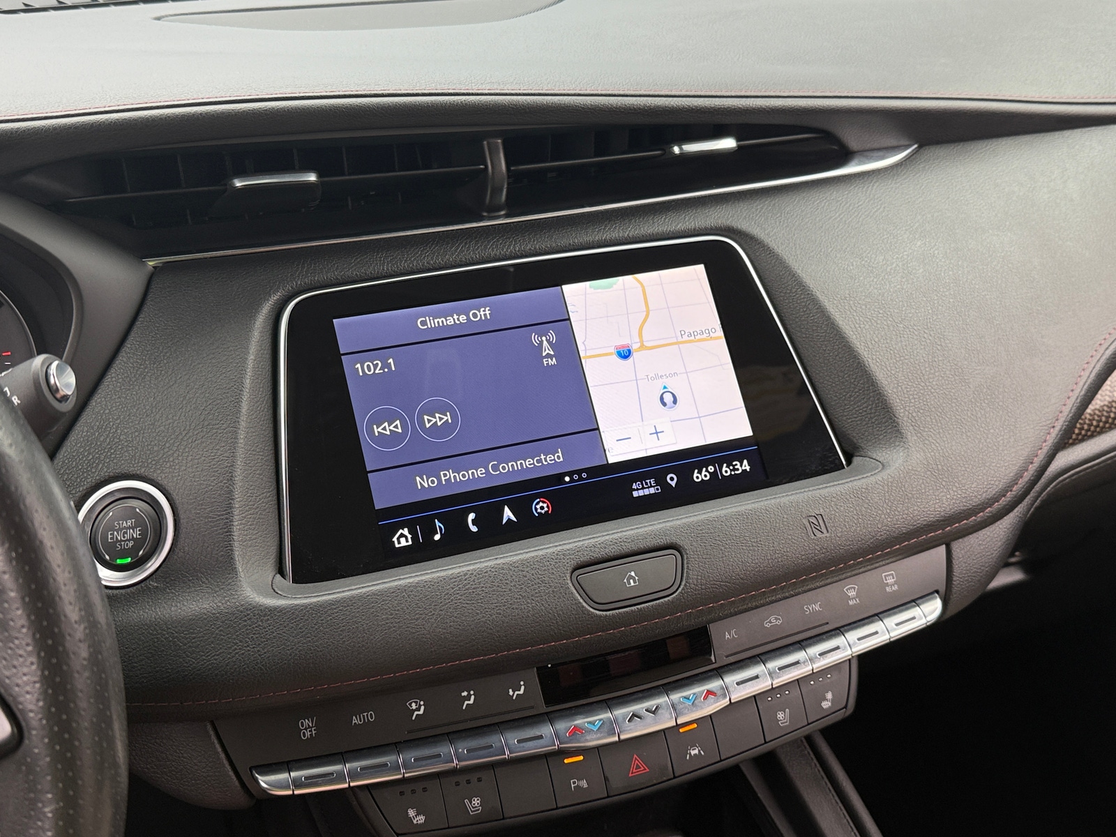 Thumbnail: 2019 Cadillac XT4 - 3