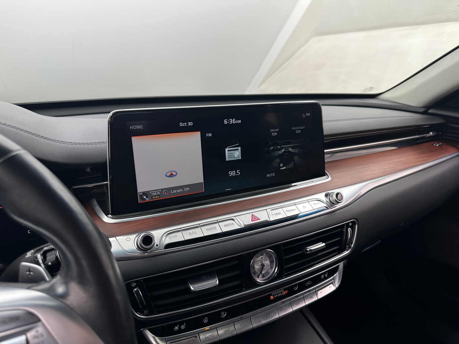 Thumbnail: 2019 Kia K900 - 3