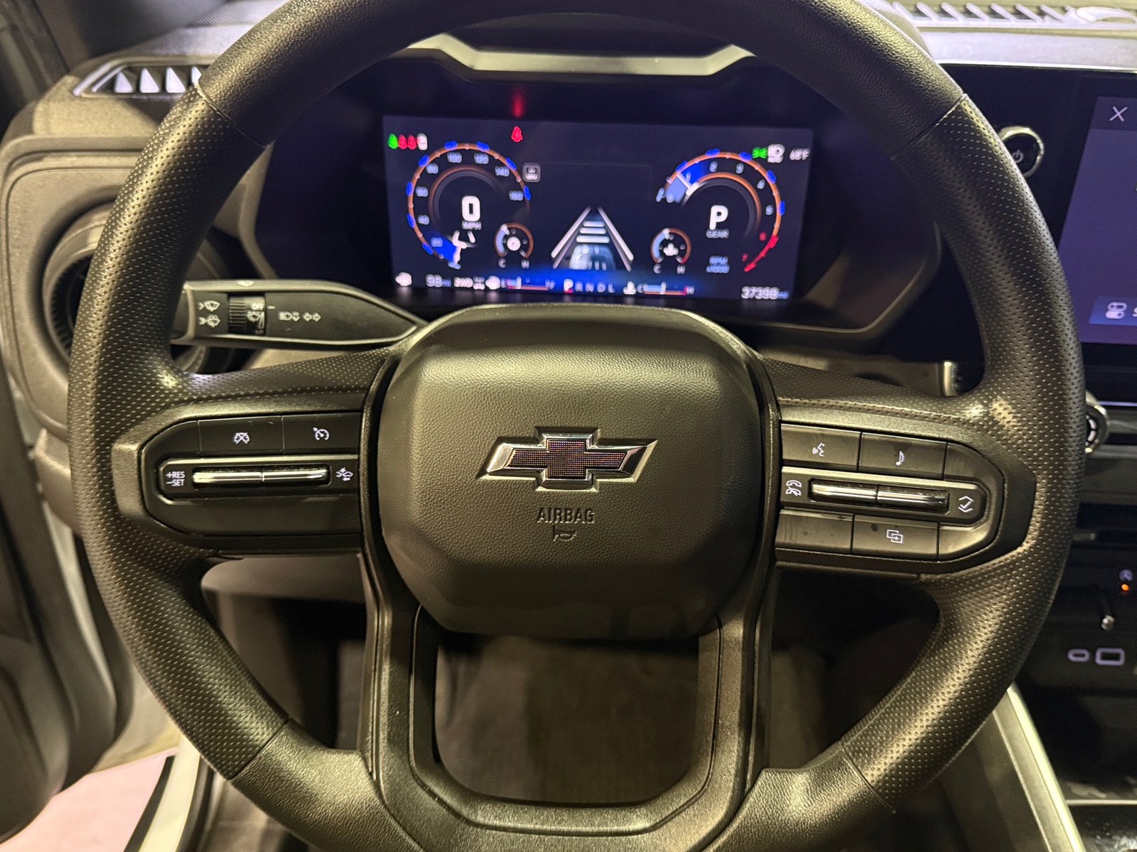 Thumbnail: 2024 Chevrolet Colorado - 5