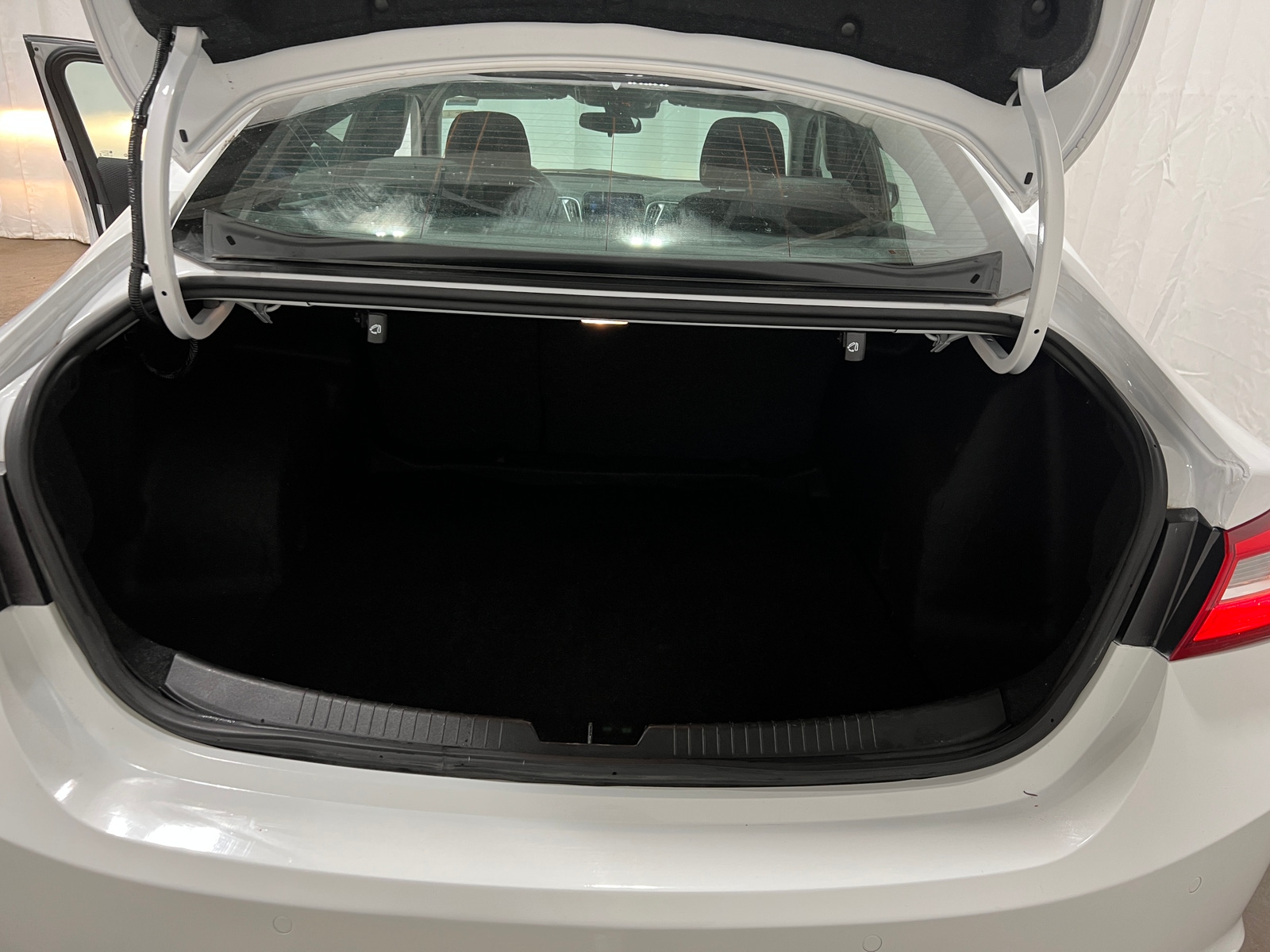 Thumbnail: 2024 Chevrolet Malibu - 7