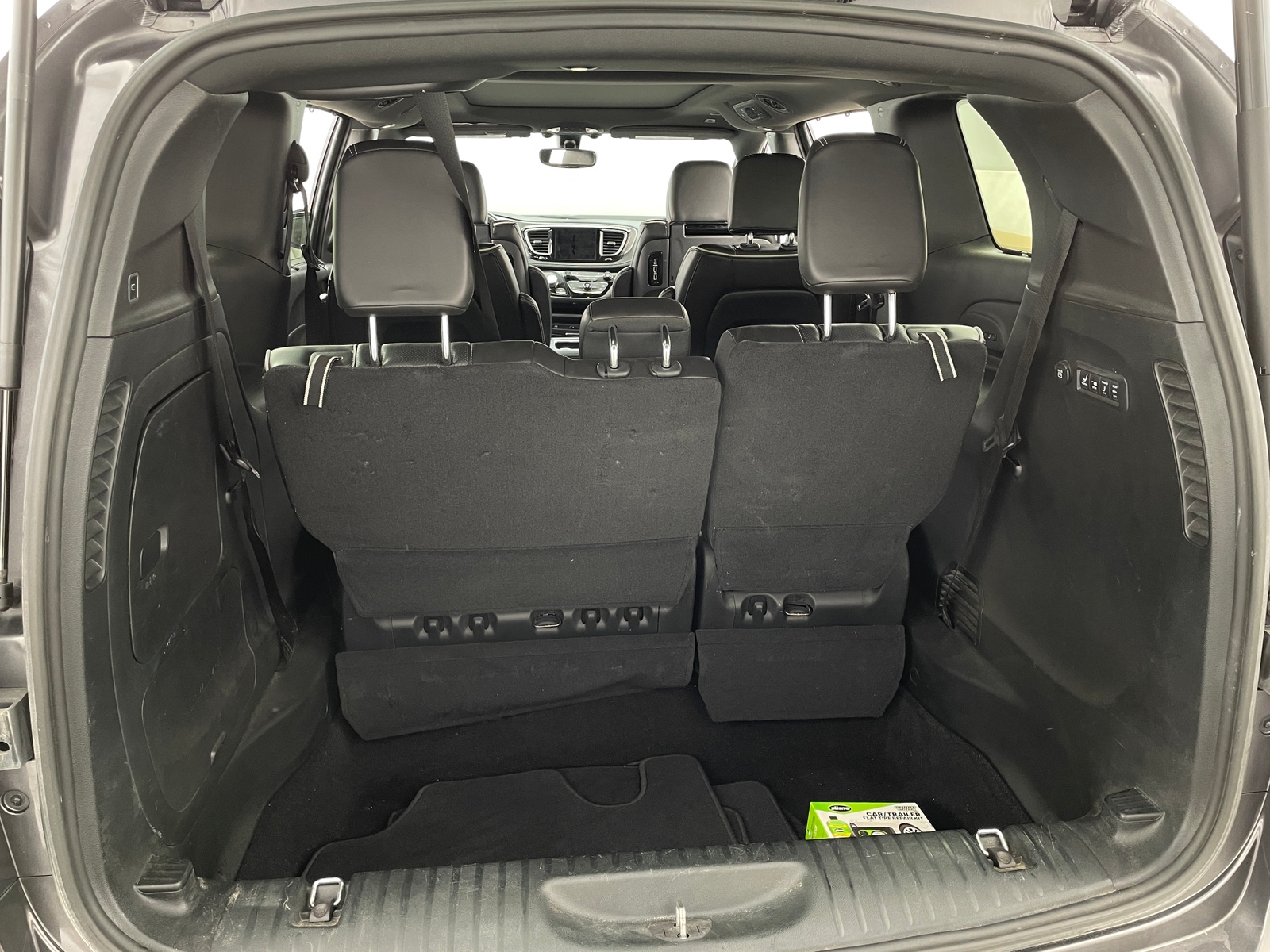 Thumbnail: 2019 Chrysler Pacifica - 6