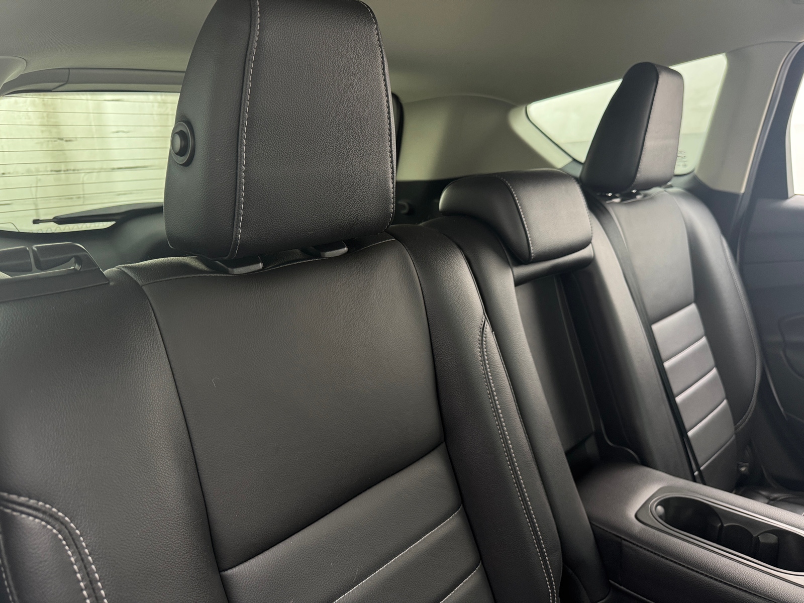 Thumbnail: 2016 Ford Escape - 5