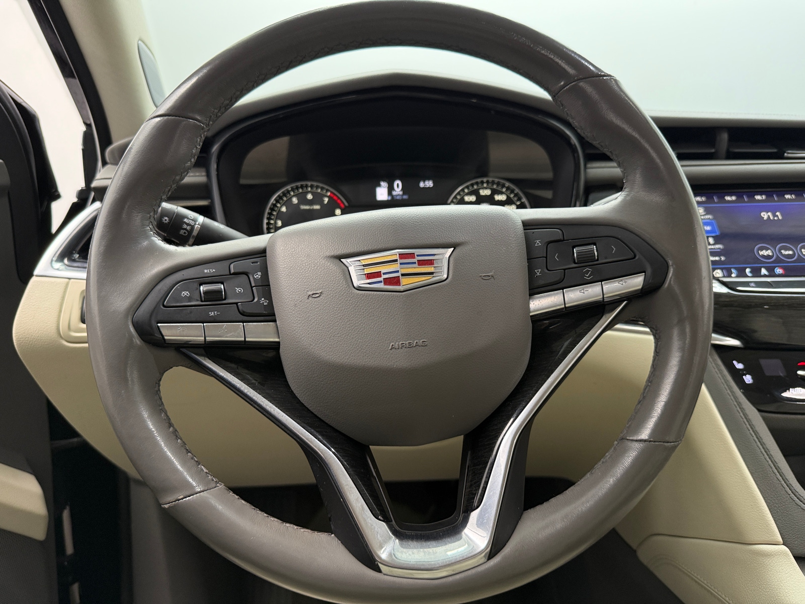 Thumbnail: 2021 Cadillac XT6 - 4